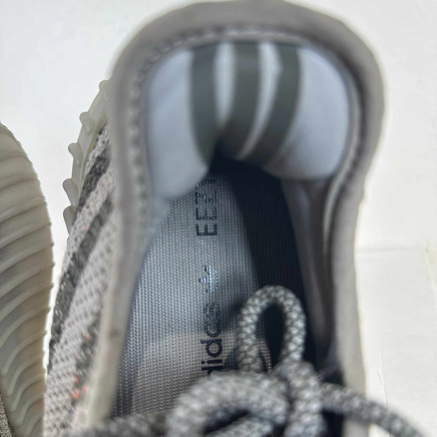 Yeezy Boost 350 V2 Beluga Reflective Sz 9.5