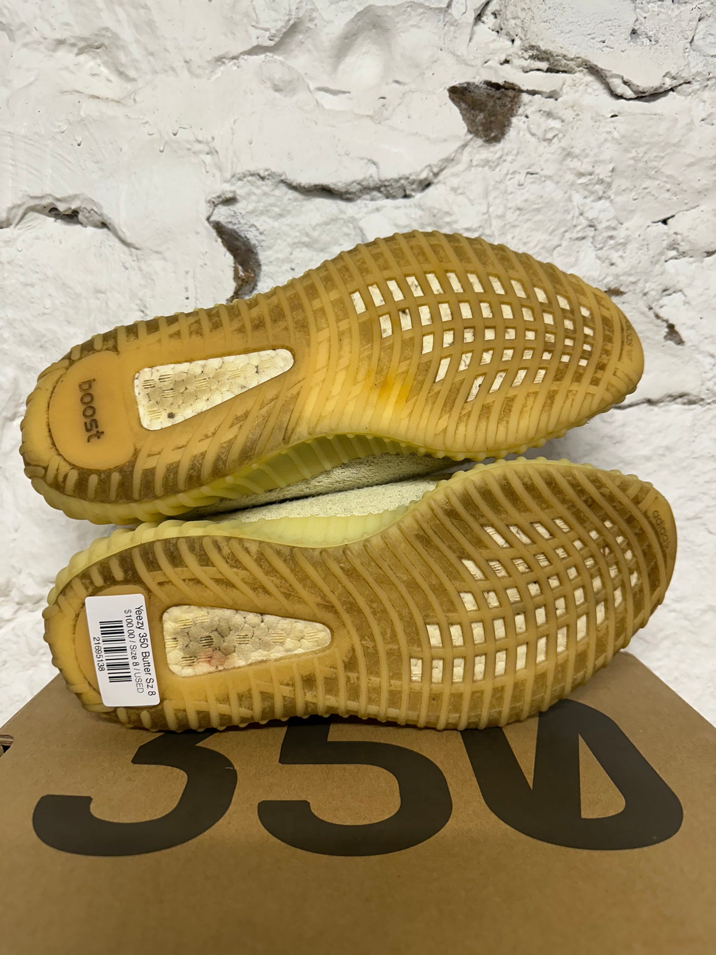 Yeezy 350 V2 Butter Sz 8