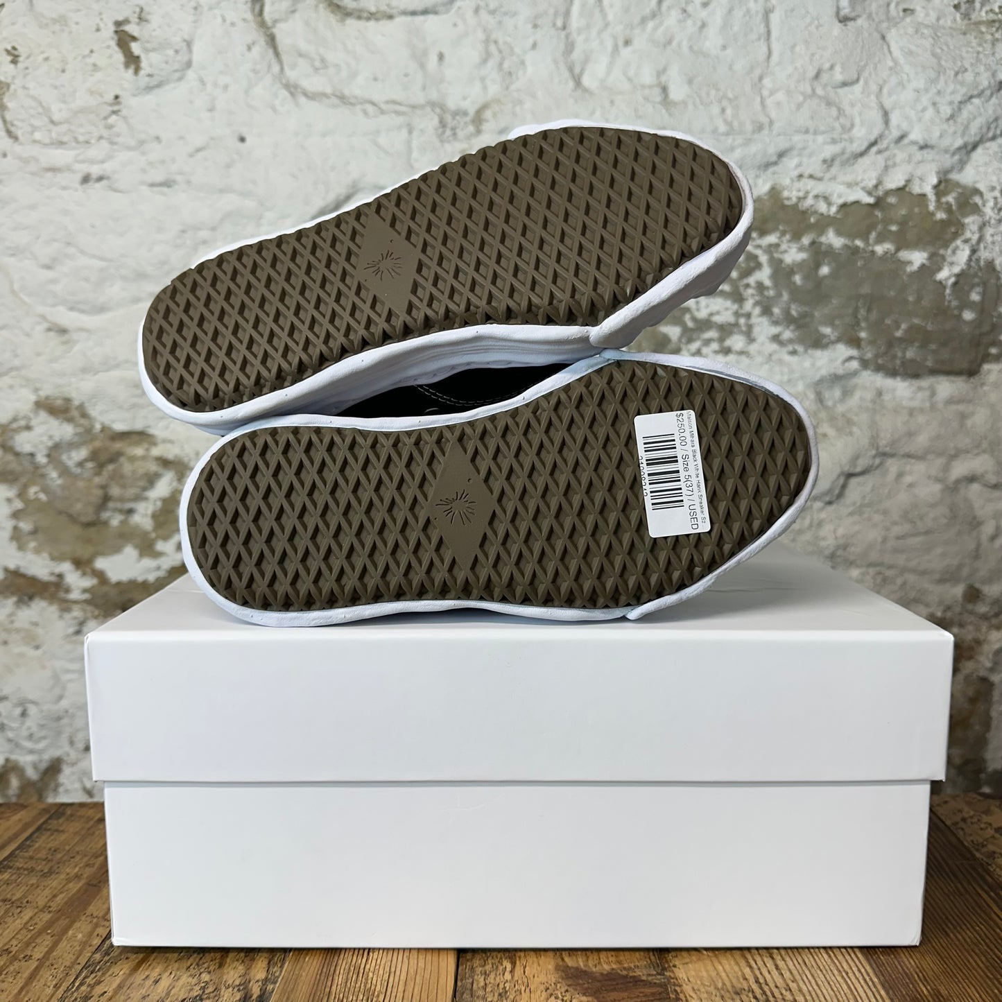 Maison Mihara Black White Hank Sneaker Sz 5 (37)