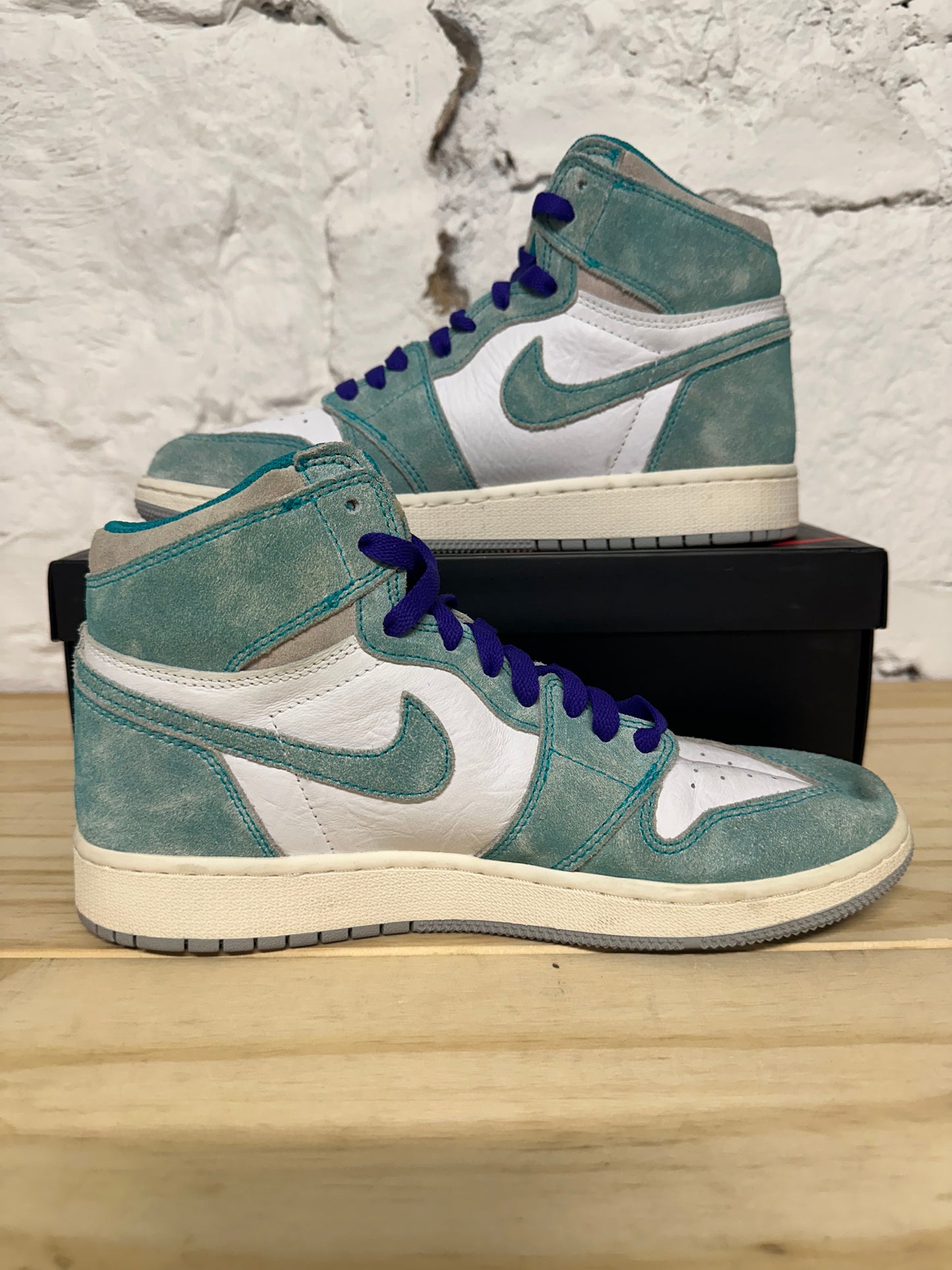 Air Jordan 1 High Turbo Green Sz 7Y