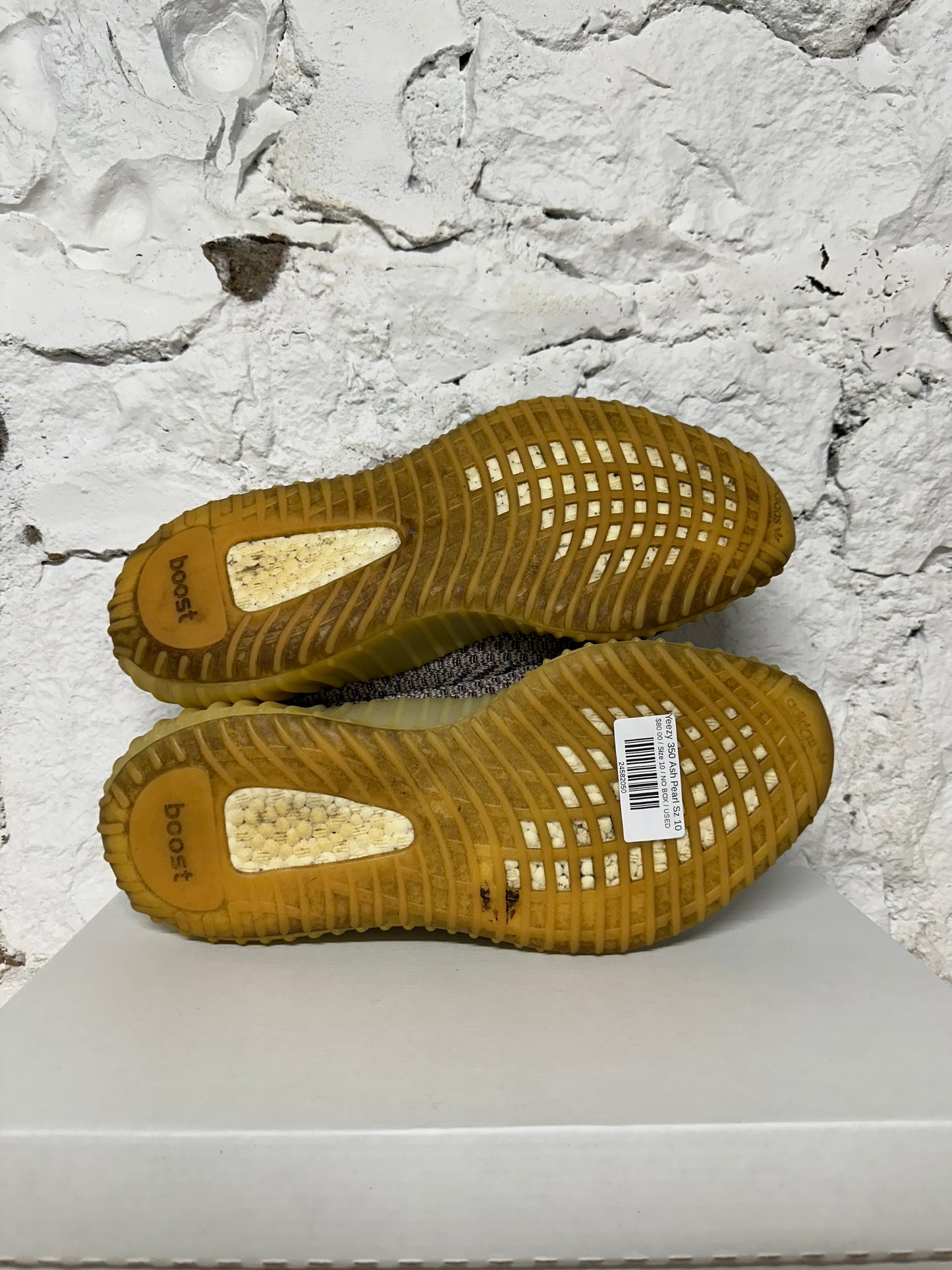 Yeezy 350 V2 Ash Pearl Sz 10