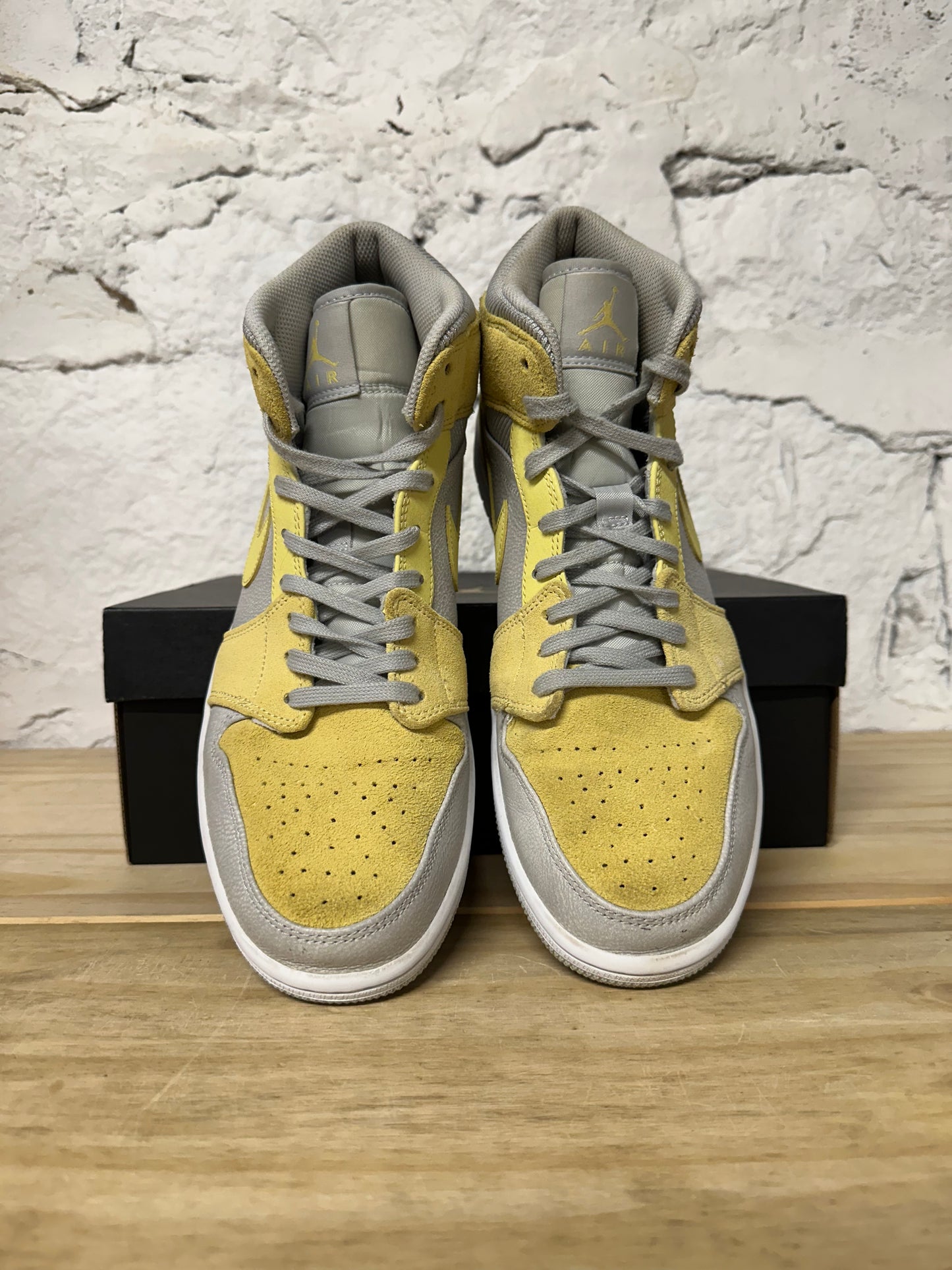 Air Jordan 1 Mid Mixed Textures Yellow Sz 10