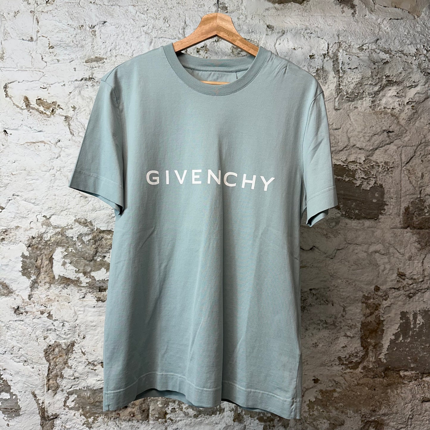 Givenchy White Spellout T-Shirt Sky Blue Sz M