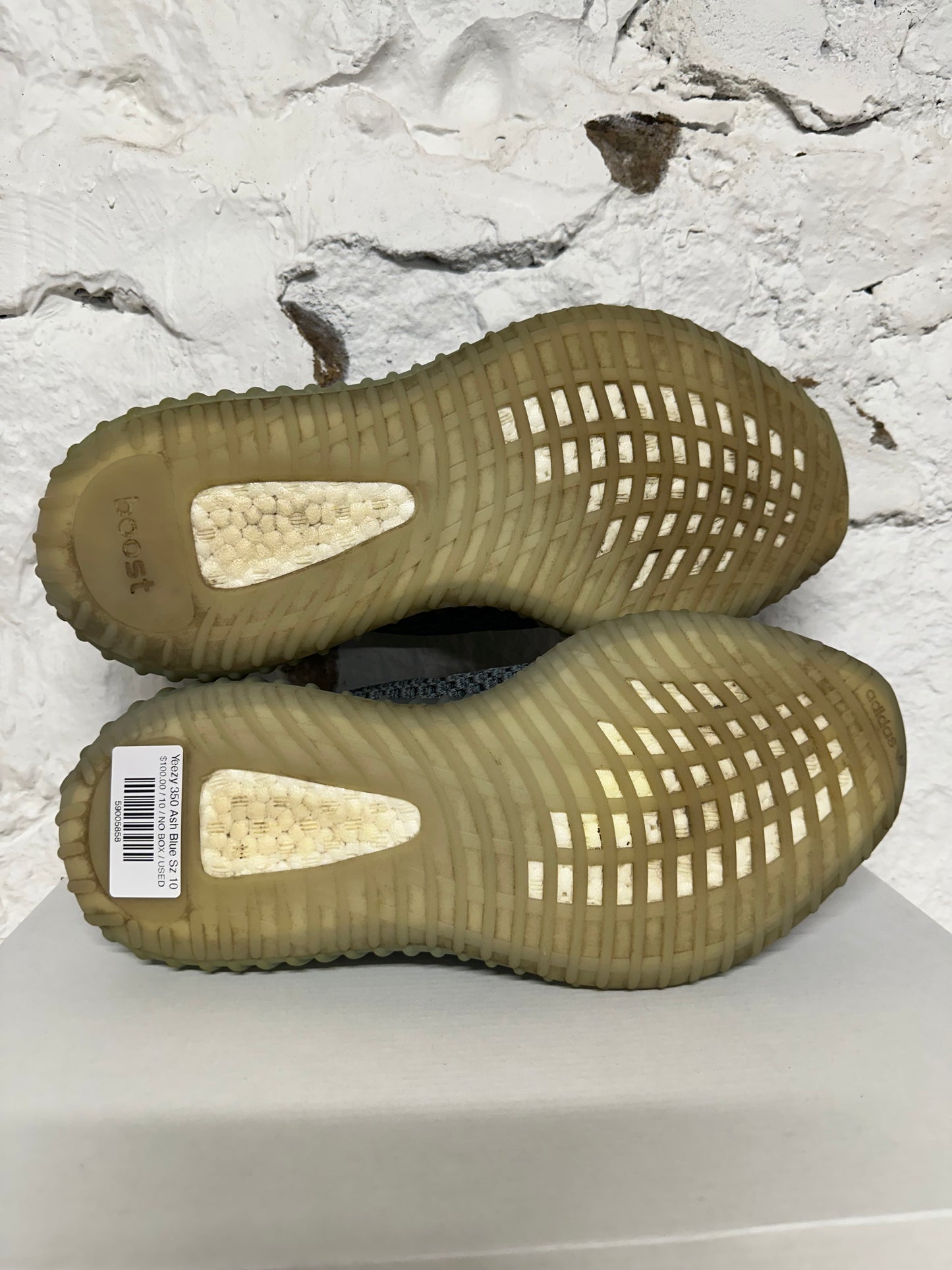 Yeezy 350 V2 Ash Blue Sz 10