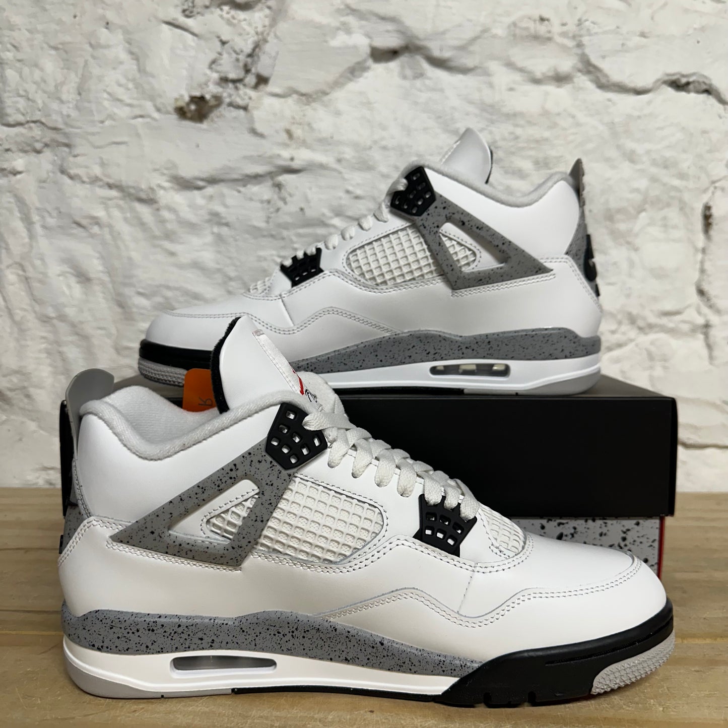 Air Jordan 4 White Cement Sz 11 DS