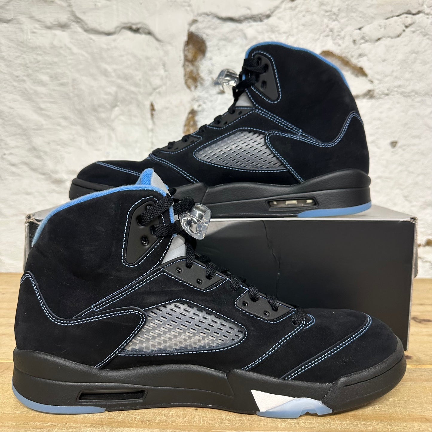 Air Jordan 5 Black University Blue Sz 11.5