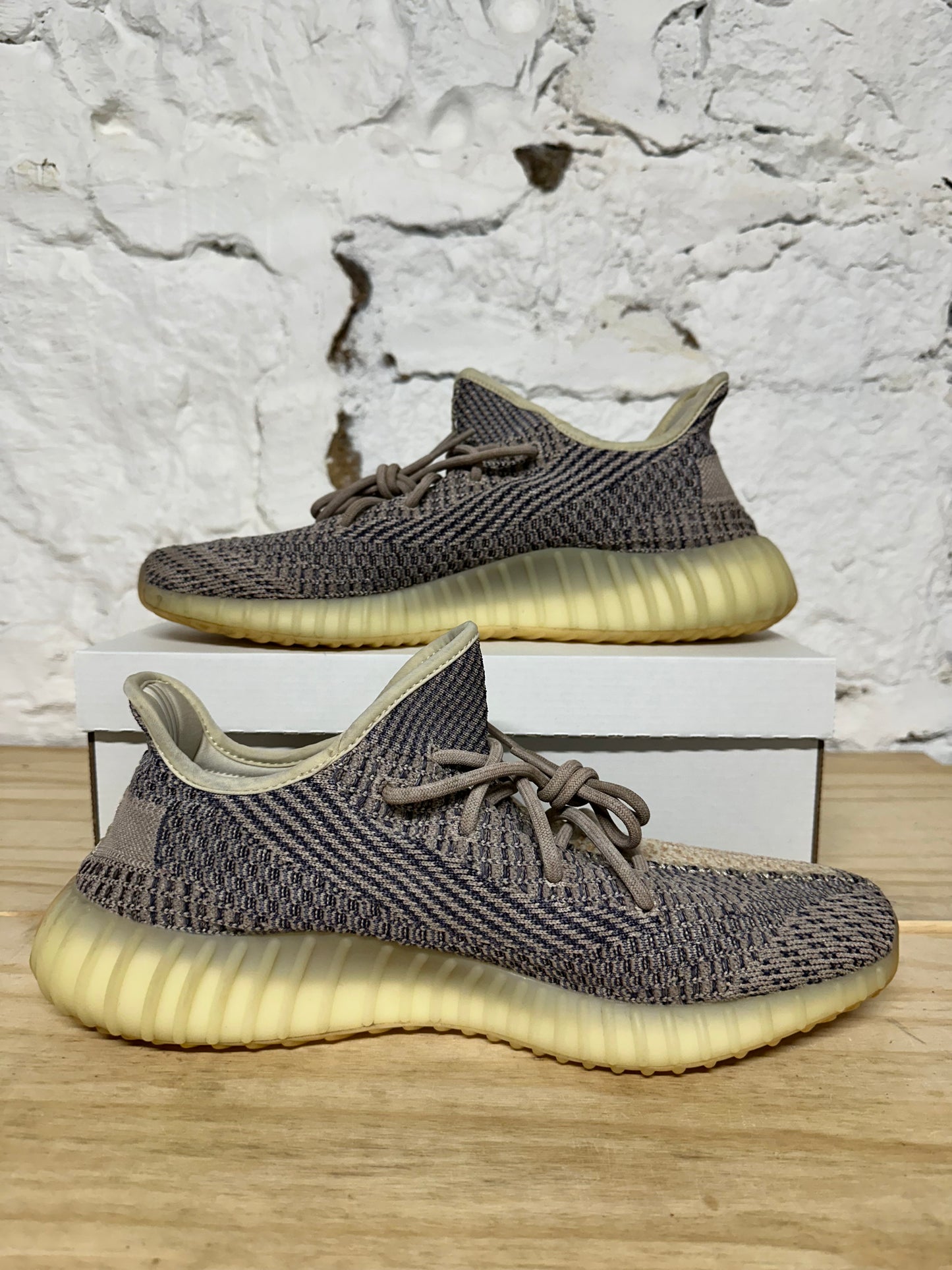 Yeezy 350 V2 Ash Pearl Sz 13
