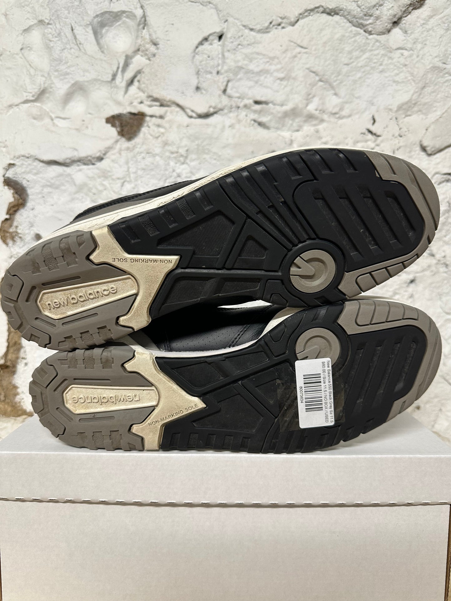 New Balance 550 Black Grey Sz 11.5