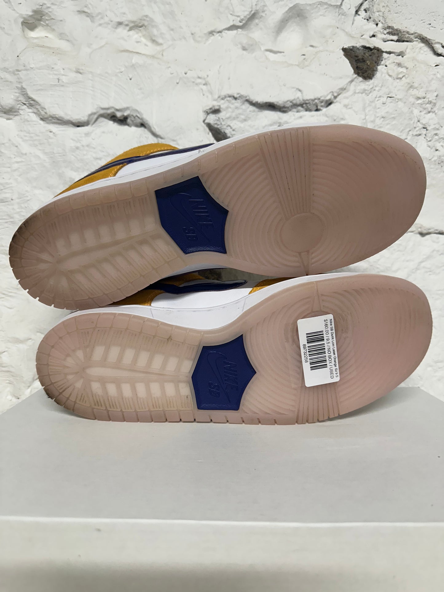 Nike SB Dunk Low Laser Orange Sz 9.5