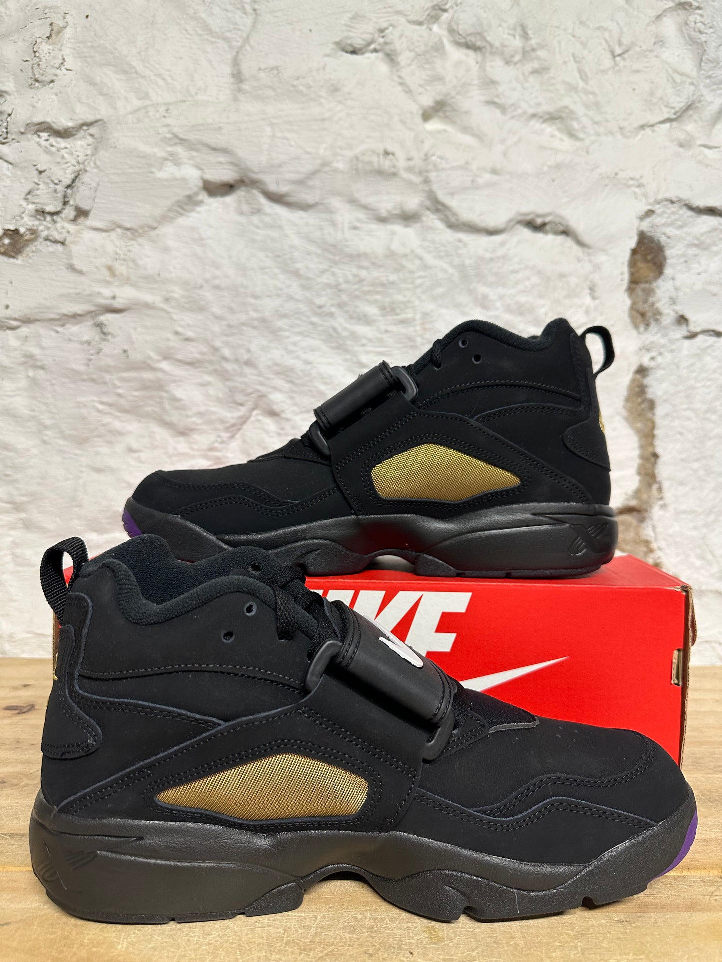 Nike Air Diamond Turf Ravens Sz 9.5