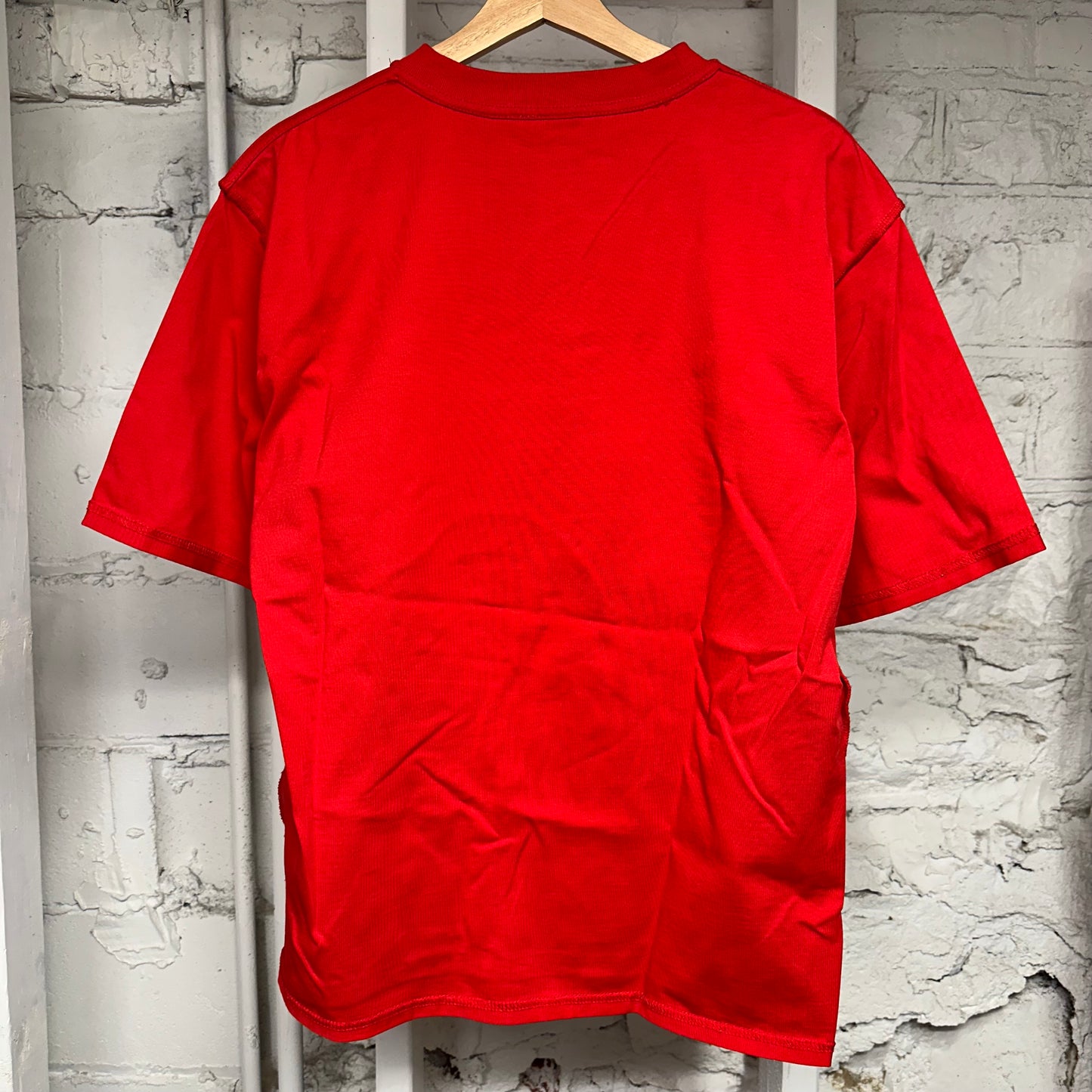 Saint Vanity White Griffin Red T-Shirt Sz S