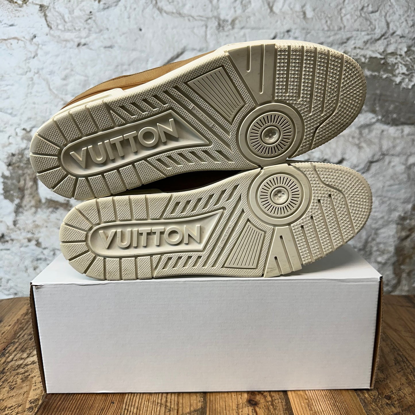 Louis Vuitton Brown Leather Trainer Sneaker Sz 10.5 (9LV)