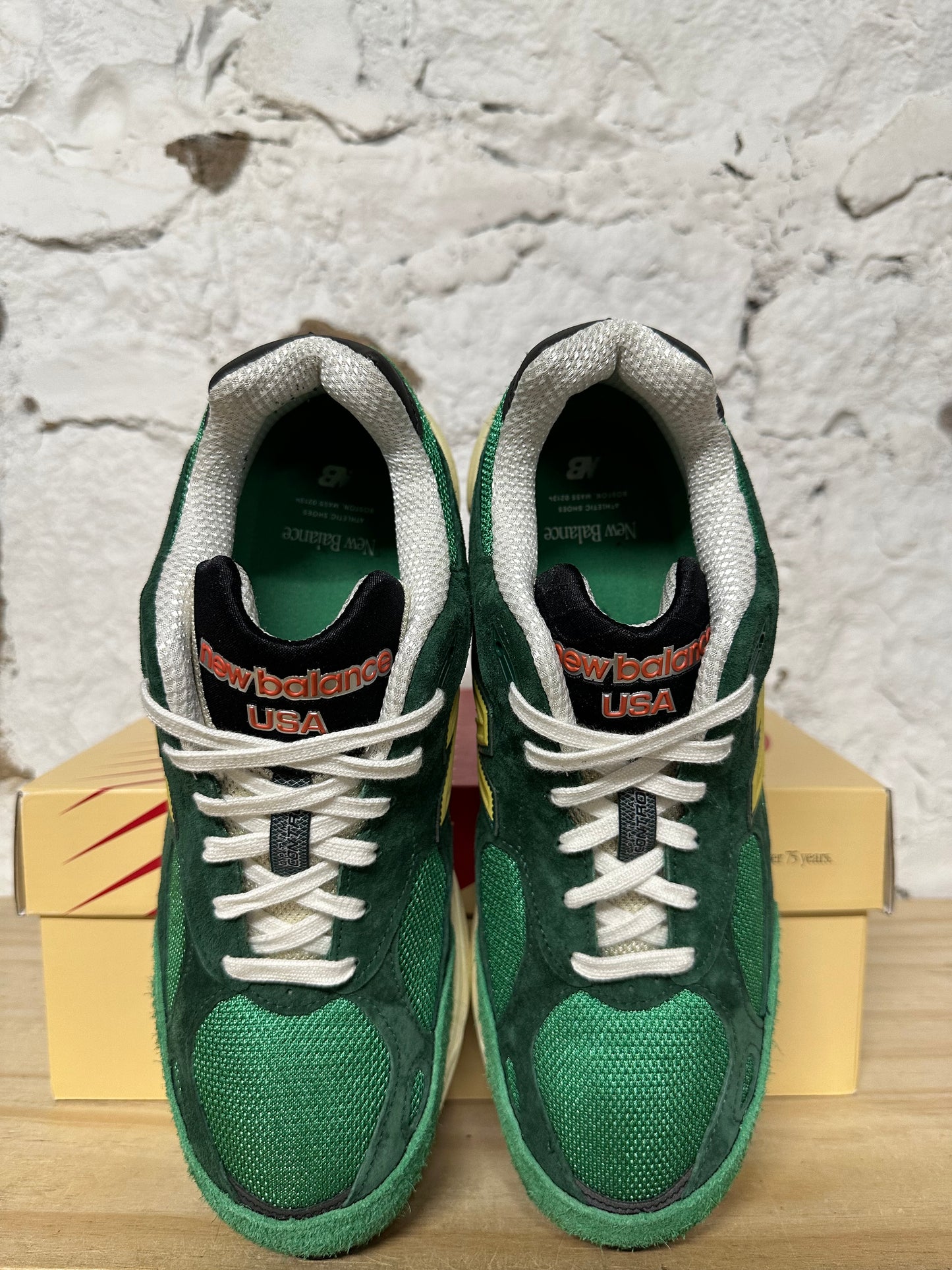 New Balance 990v3 Varsity Green Gold Sz 9
