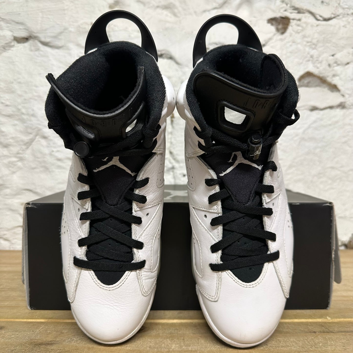 Air Jordan 6 Reverse Oreo Sz 11