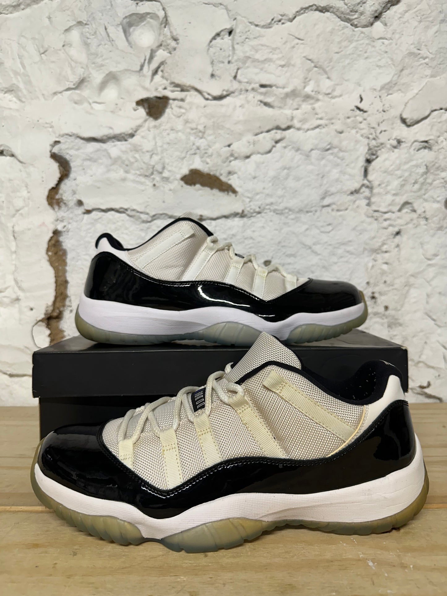 Air Jordan 11 Low Concord Sz 11.5