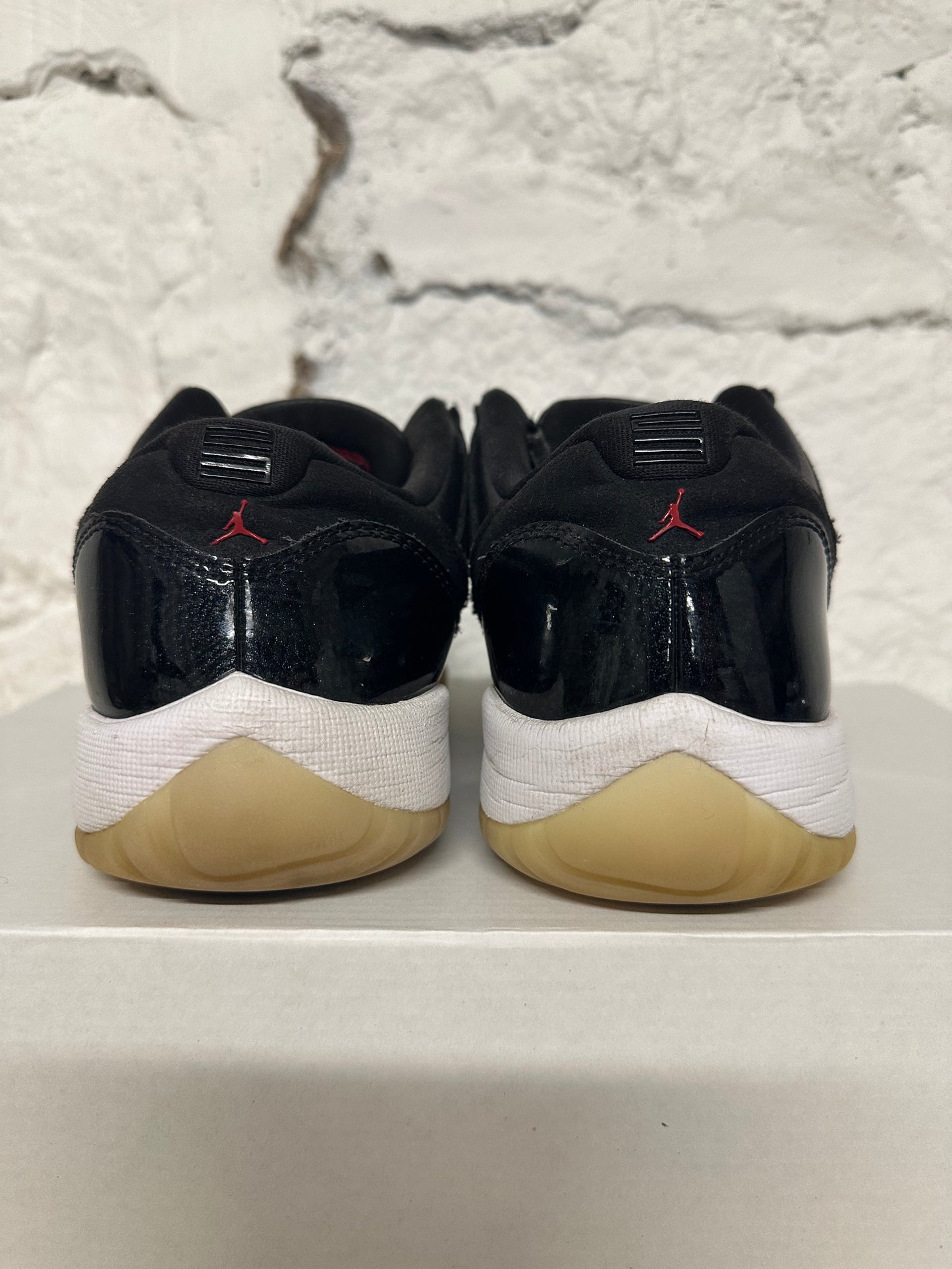 Air Jordan 11 Low 72-10 Sz 6.5Y