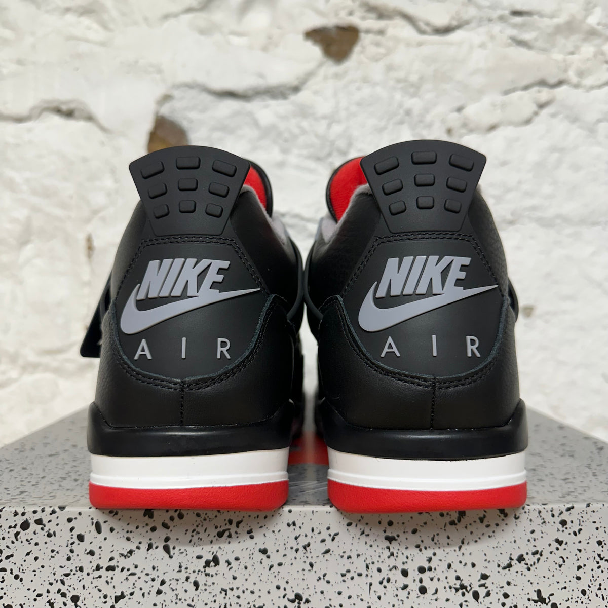 Air Jordan 4 Bred Reimagined Sz 10.5 DS