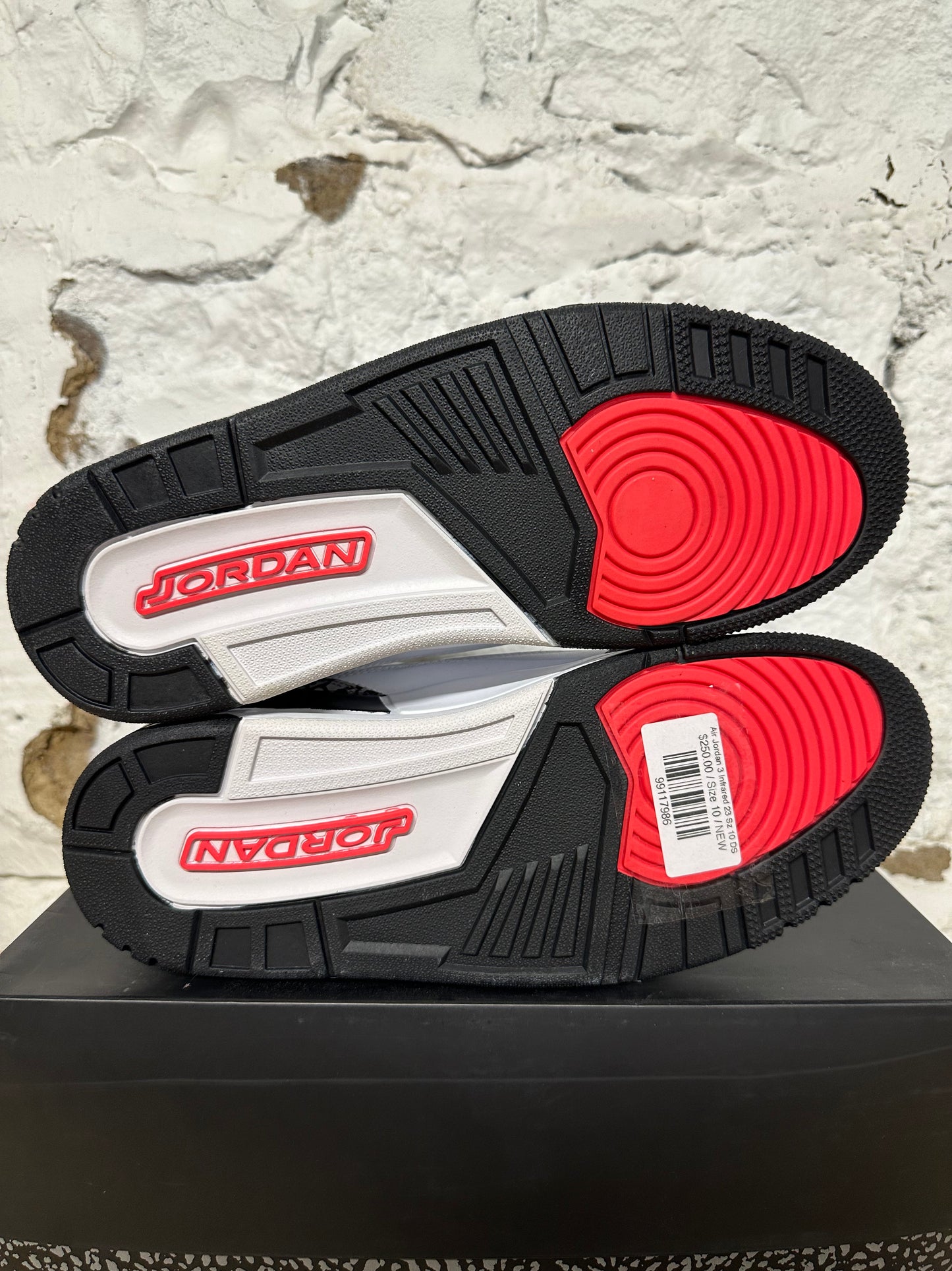 Air Jordan 3 Infrared 23 Sz 10 DS