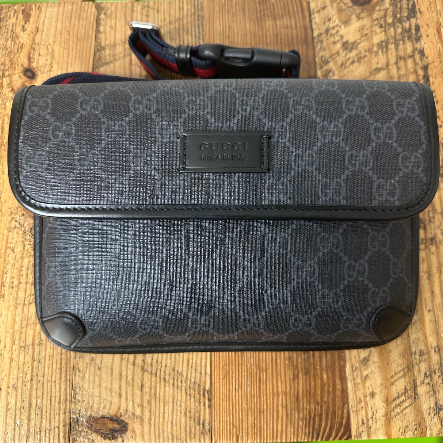 Gucci Supreme GG Monogram Slim Belt Bag