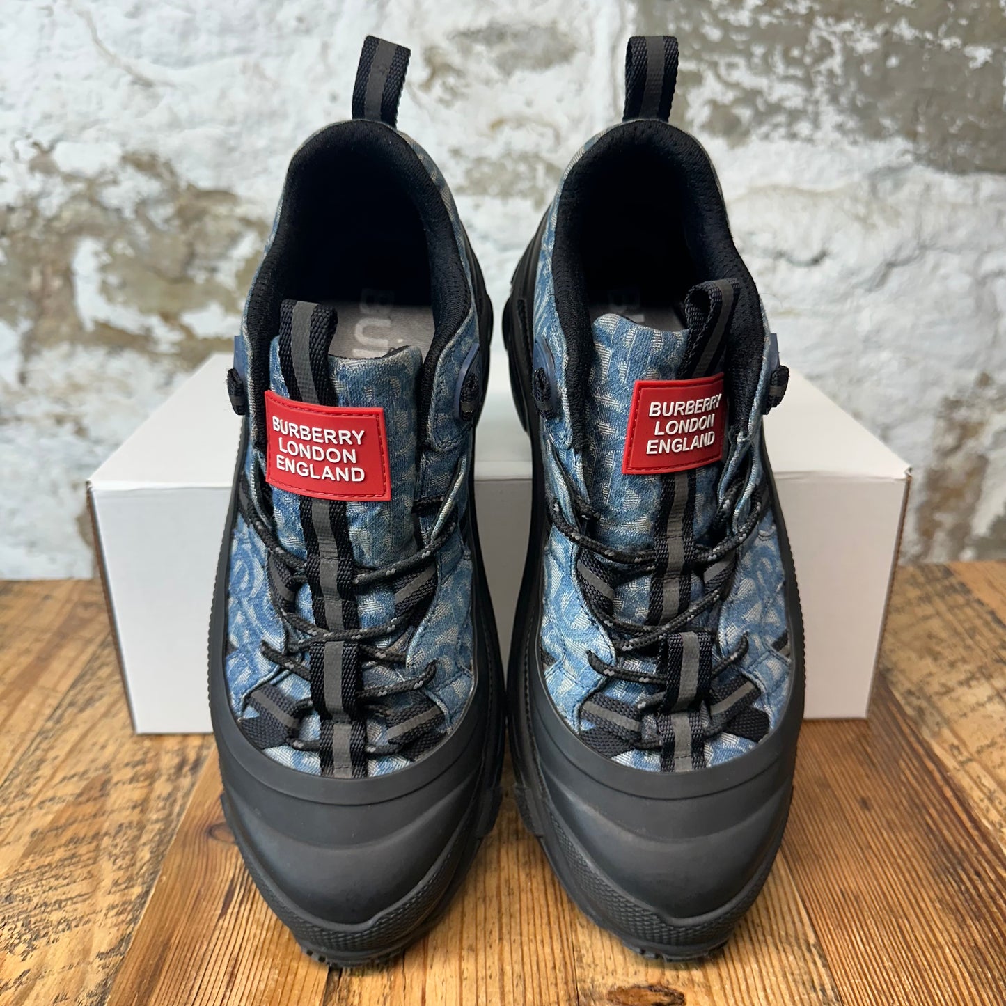 Burberry Arthur Denim Monogram Black Sneaker Sz 9 (42)