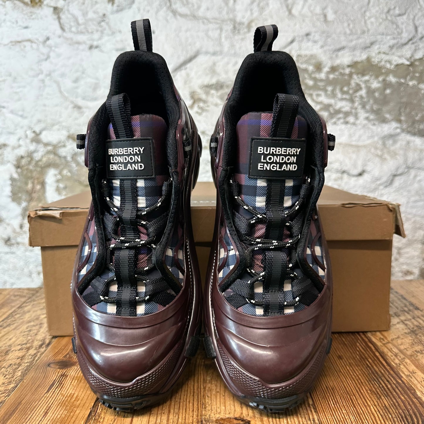 Burberry Arthur Deep Maroon Plaid Sneaker Sz 10 (43)