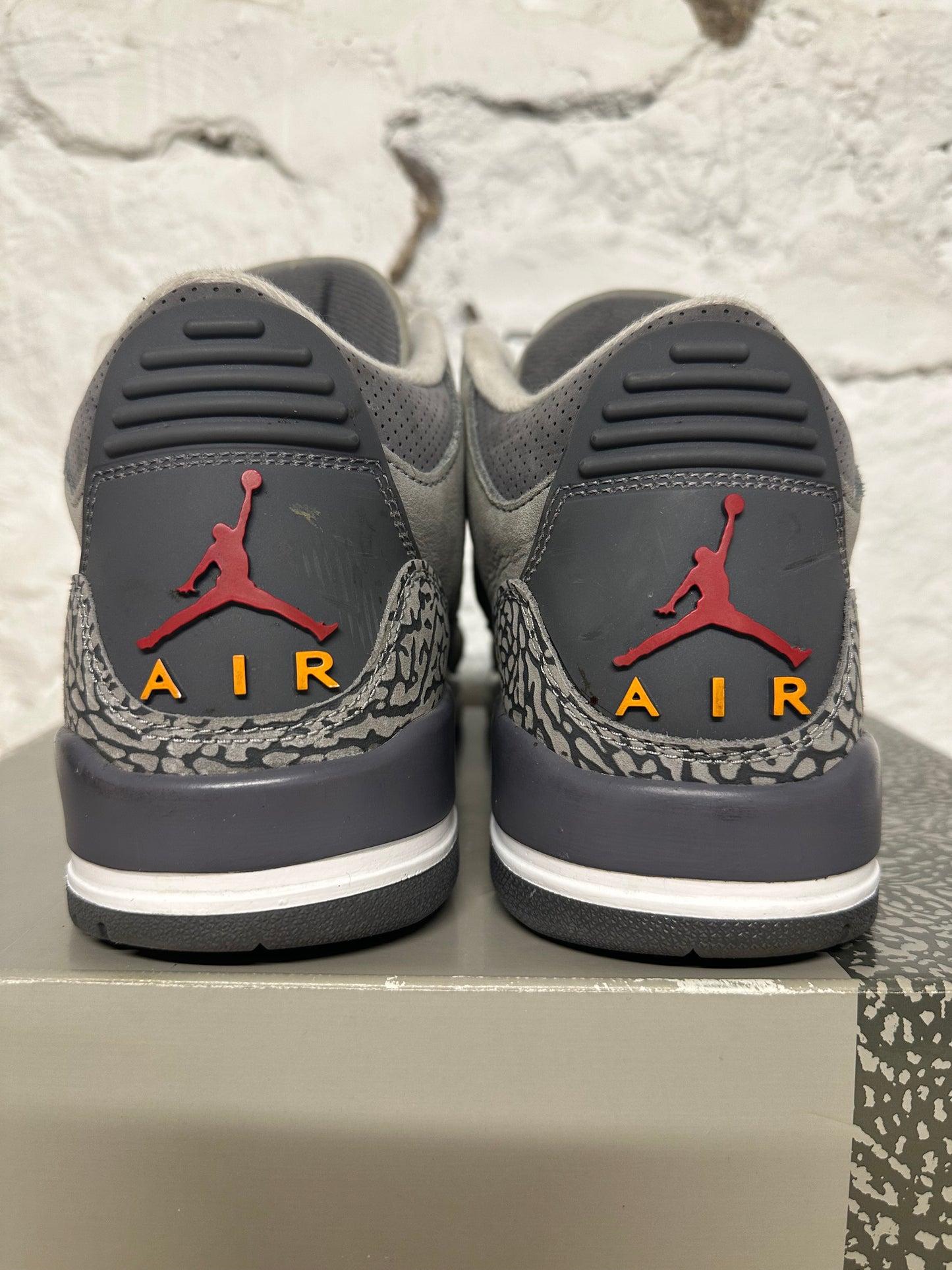 Air Jordan 3 Cool Grey Sz 10