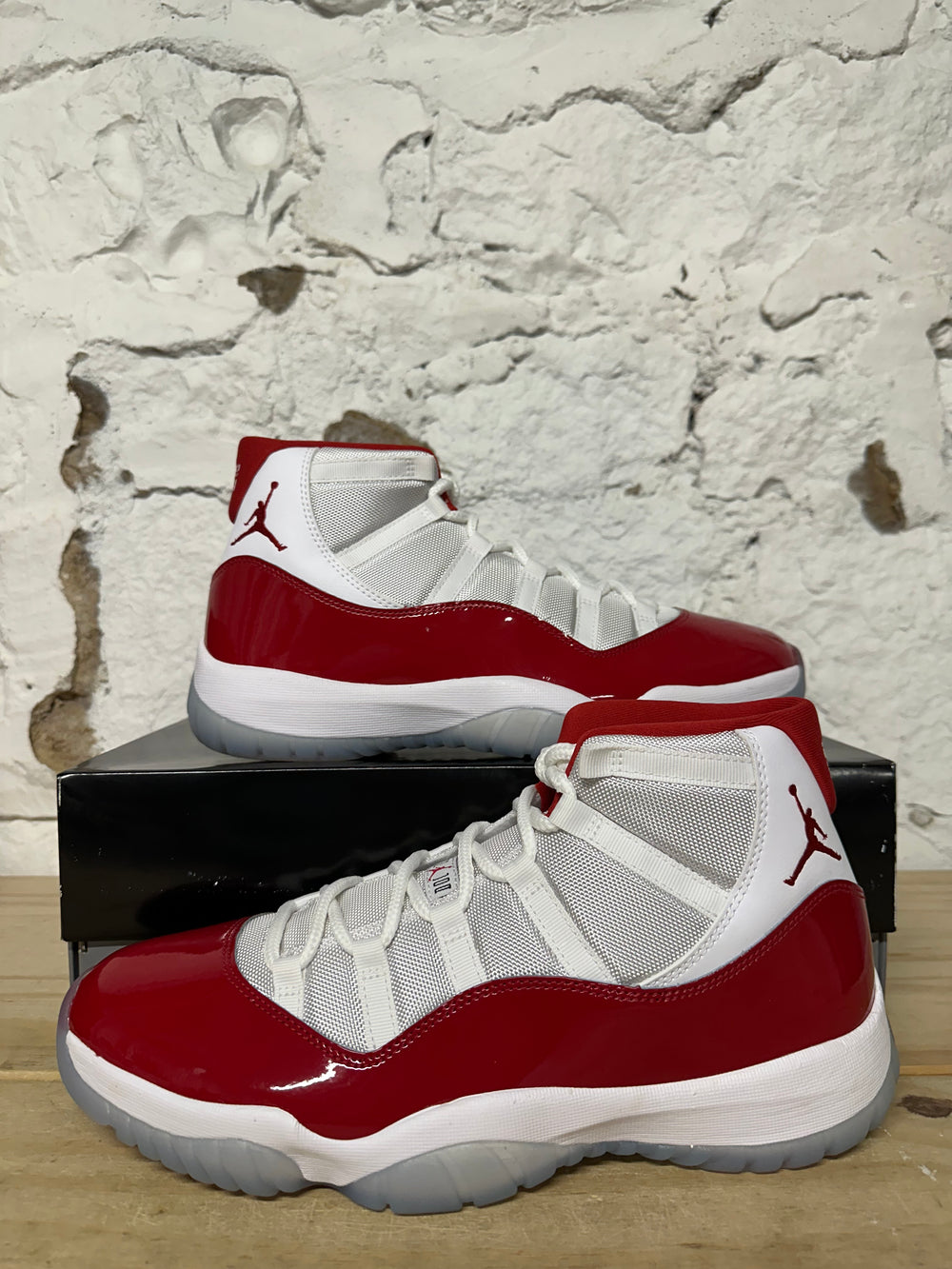 Air Jordan 11 High Cherry Sz 13 DS