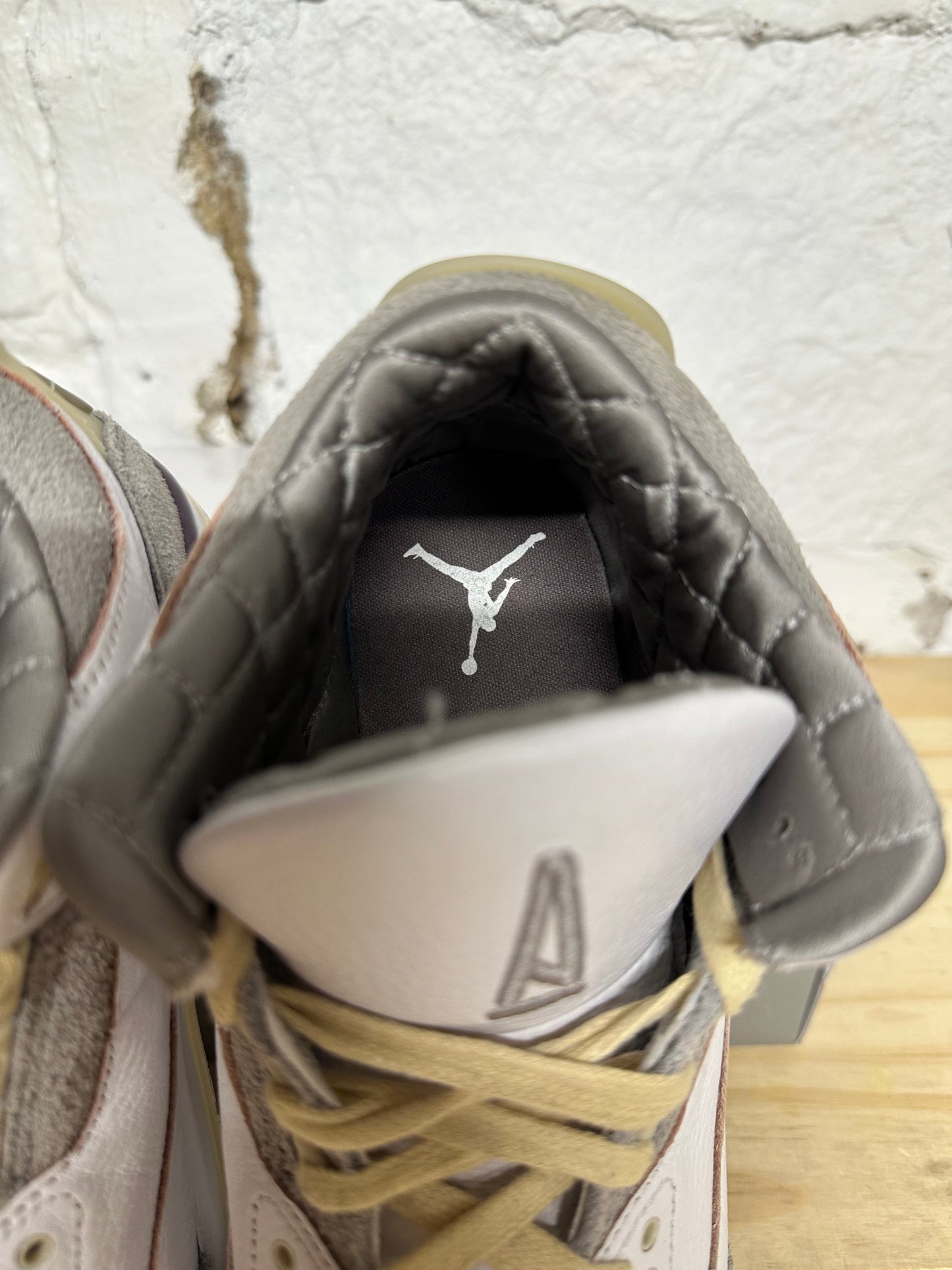 Air Jordan 3 A Ma Maniere Sz 6.5 (8W)