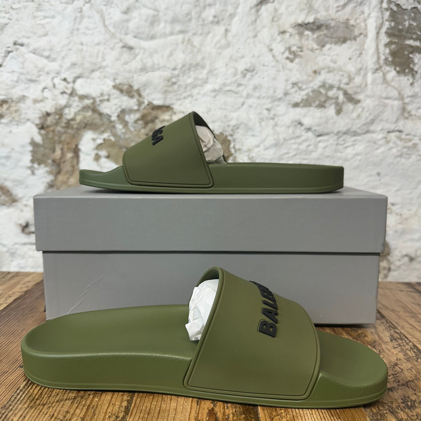 Balenciaga Khaki Black Rubber Slide