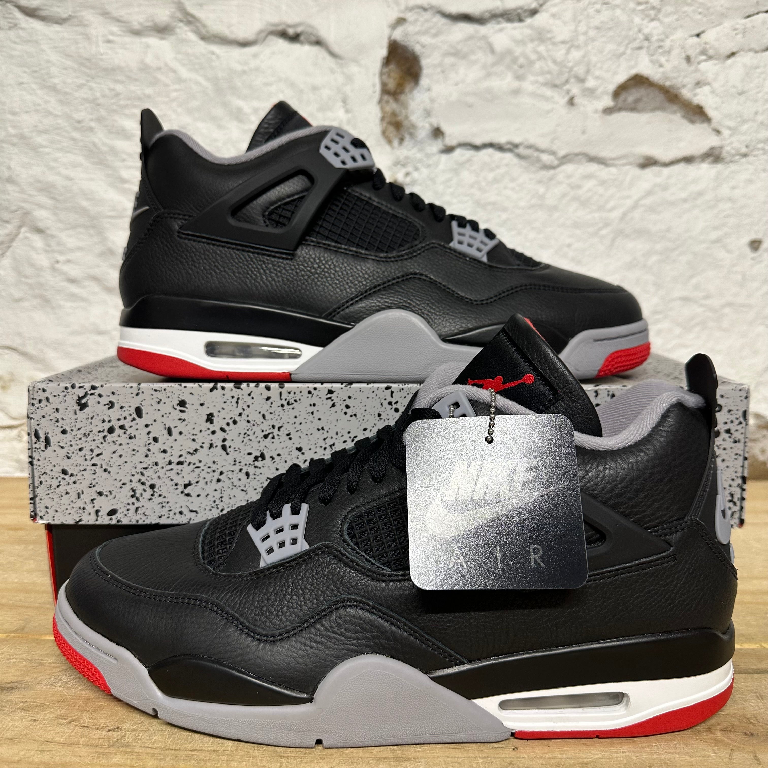 Air Jordan 4 Bred Reimaigned Sz 12 DS