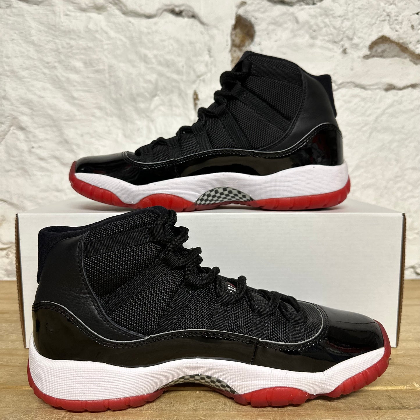 Air Jordan 11 High Bred Sz 7Y
