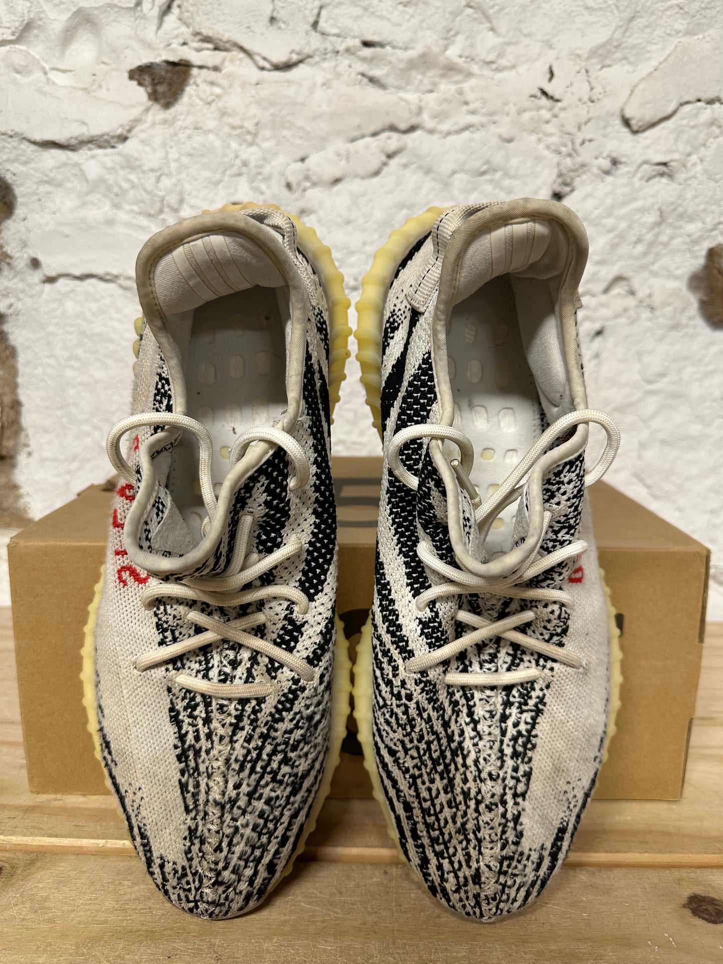 Yeezy 350 V2 Zebra Sz 12