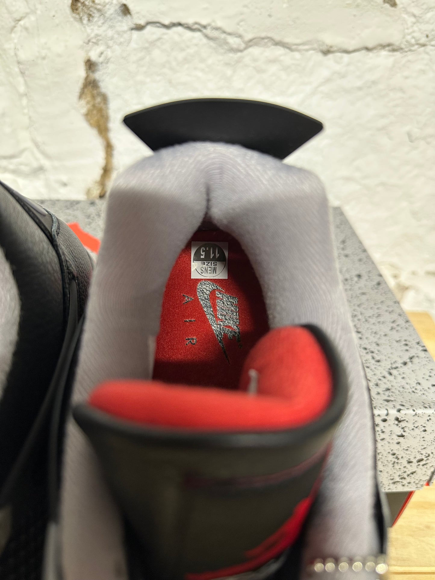 Air Jordan 4 Bred Reimagined Sz 11.5 DS
