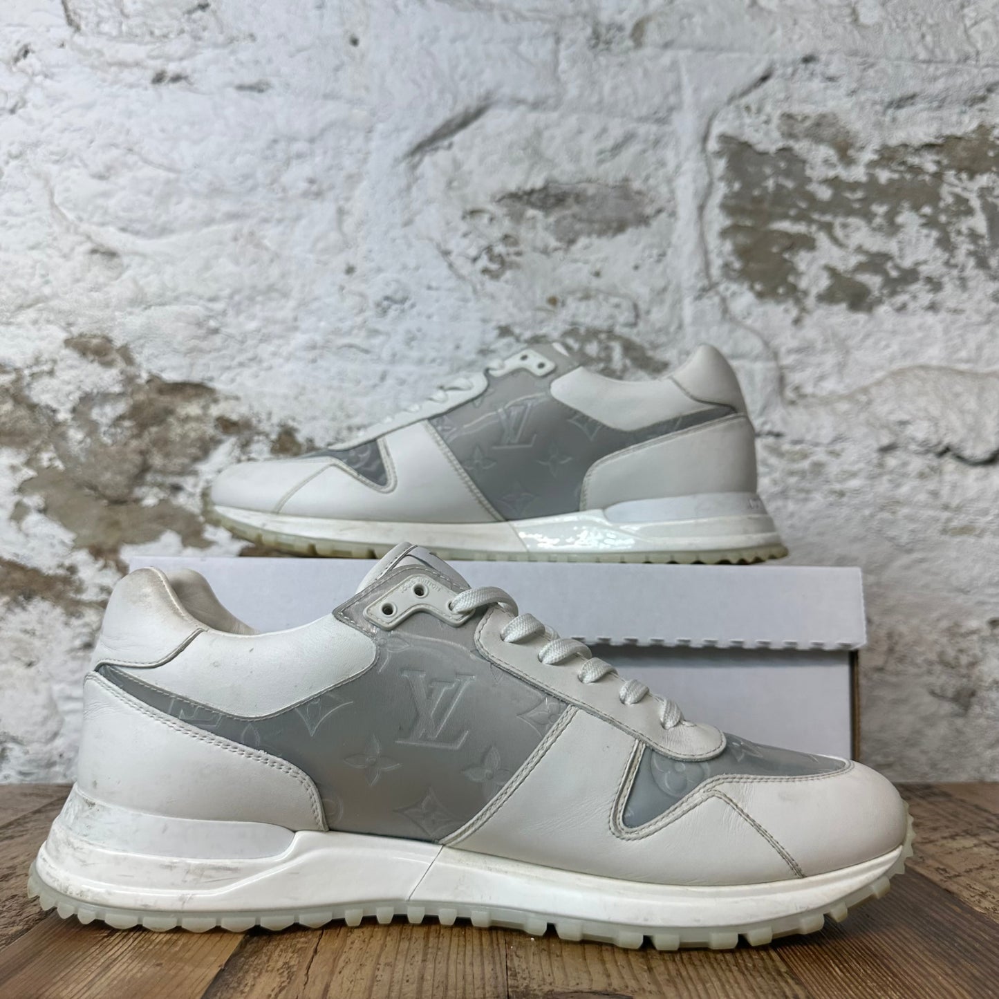 Louis Vuitton Gray White Runaway Sneaker Sz 10.5 (9LV) No Box