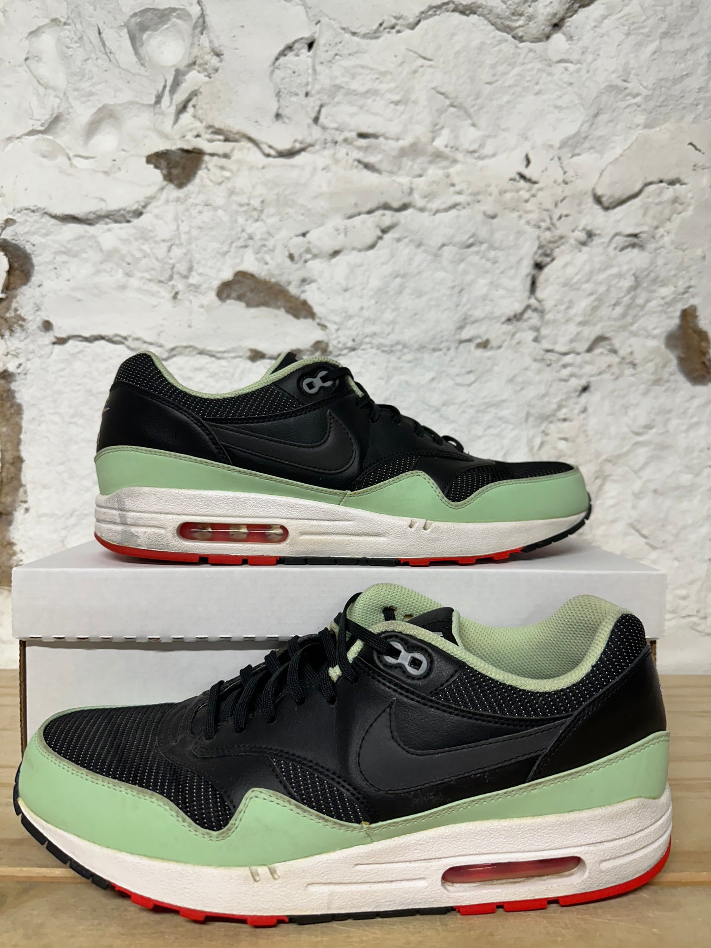 Nike Air Max 1 Yeezy Sz 11.5