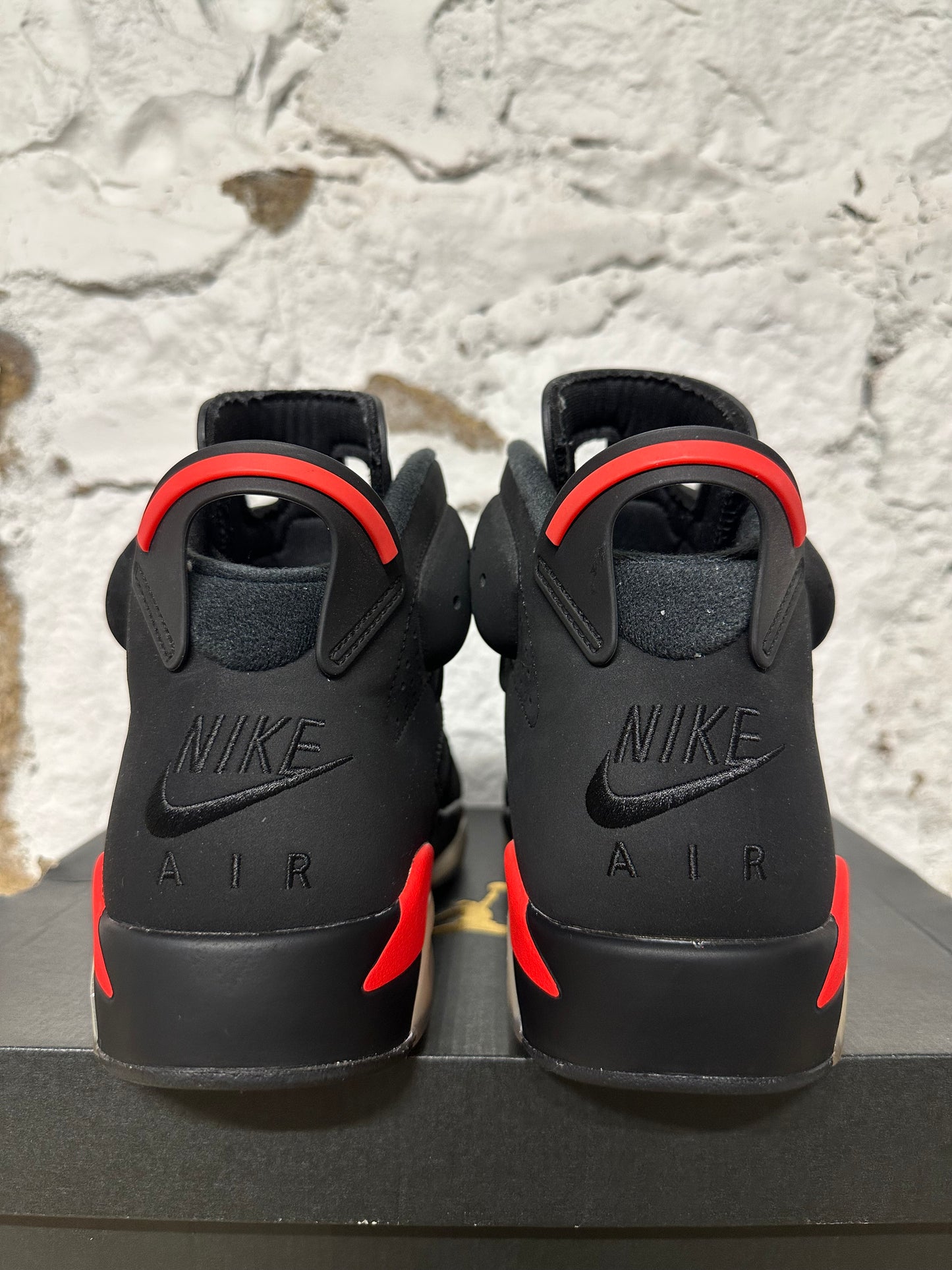 Air Jordan 6 Infrared Black (2019) Sz 10 (B-Grade)