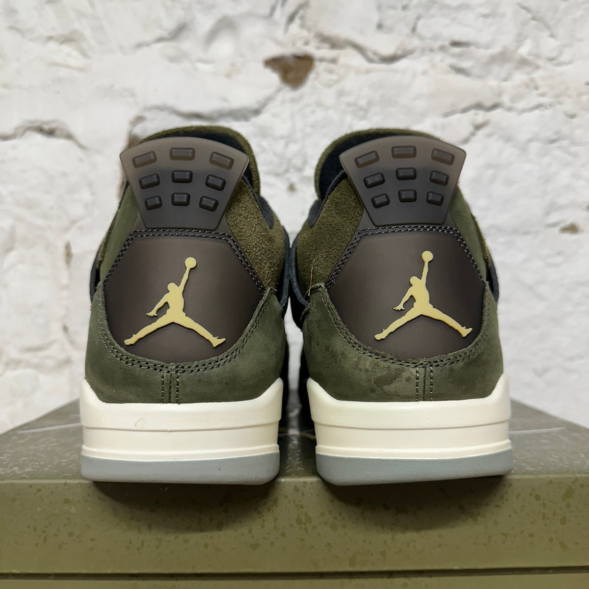 Air Jordan 4 Craft Medium Olive Sz 14
