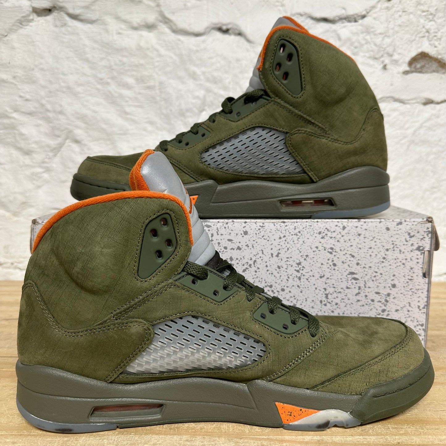 Air Jordan 5 Olive Sz 12