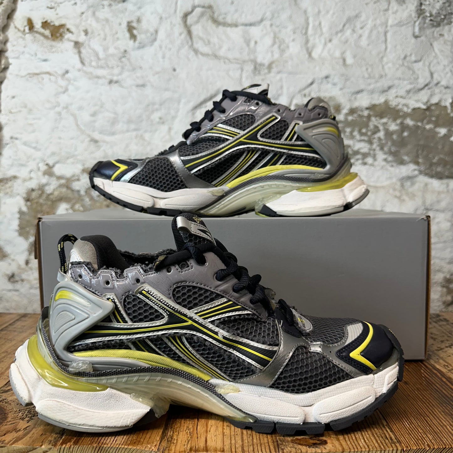 Balenciaga Runner Dark Grey Yellow White Sneaker Sz 9 (42)