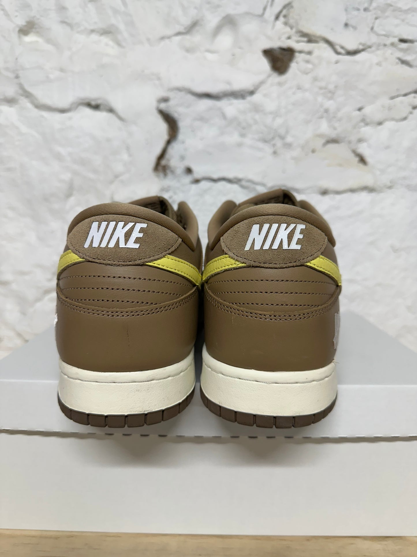 Nike Dunk Low Undefeated Canteen Sz 15