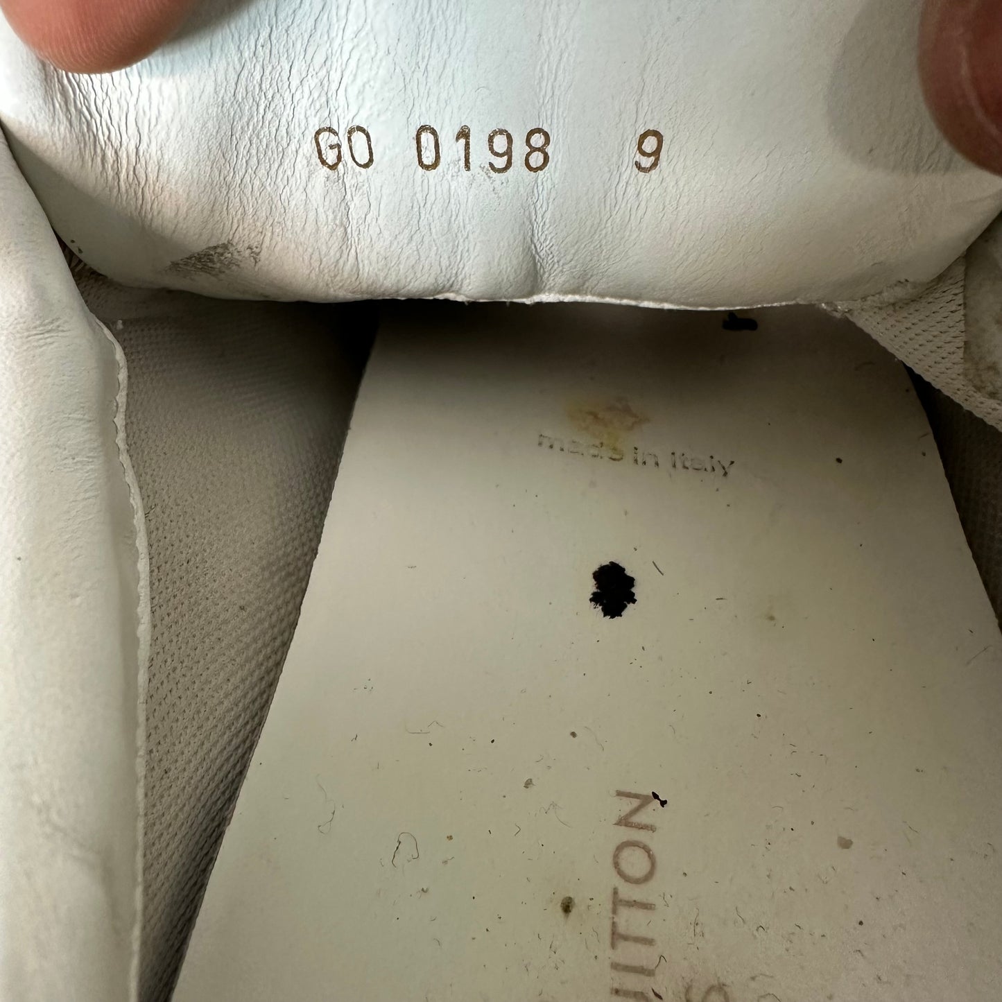 Louis Vuitton Triple White Runaway Sneaker Sz 10.5 (9LV)