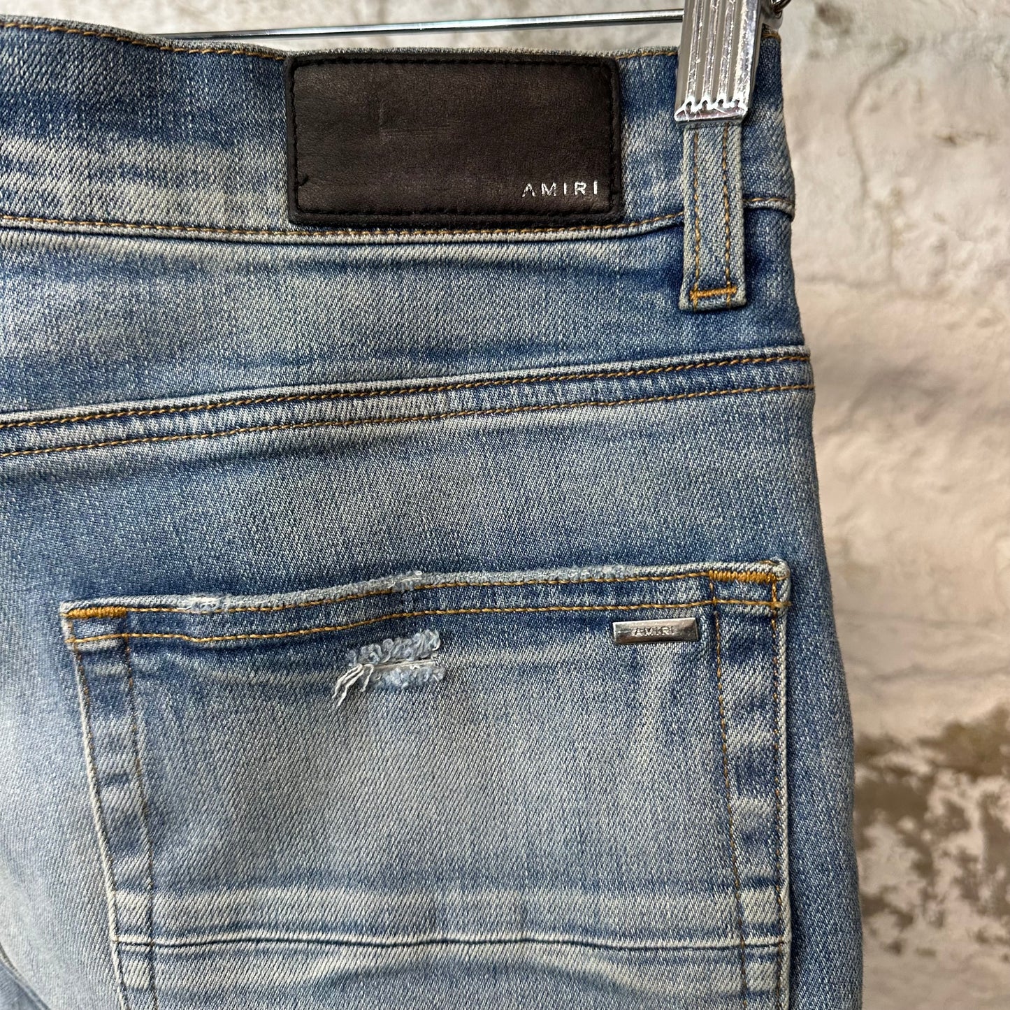 Amiri Black Varsity Logo Blue Denim Jeans Sz 34