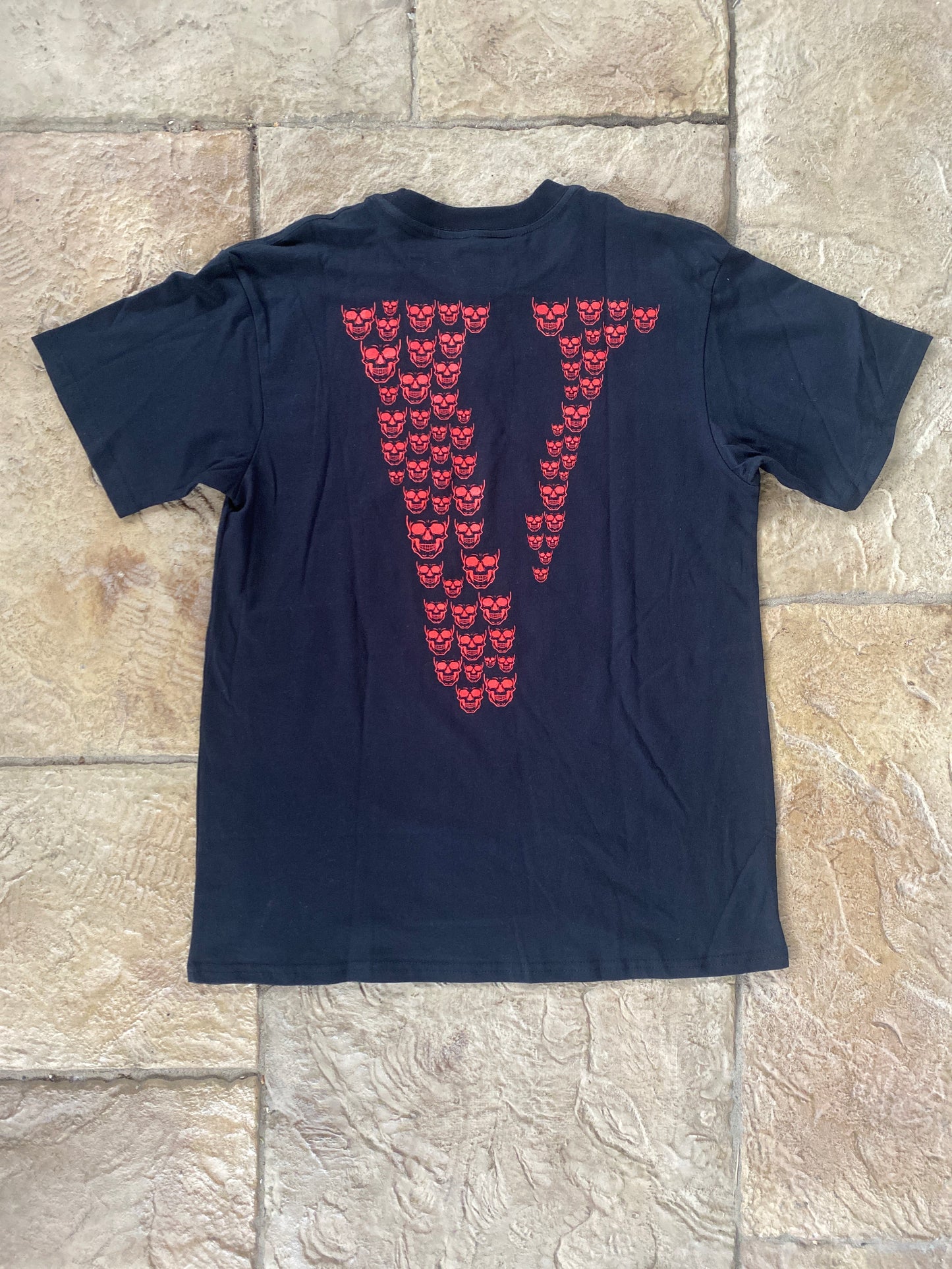 Vlone Red Skulls T-shirt Black Sz S DS
