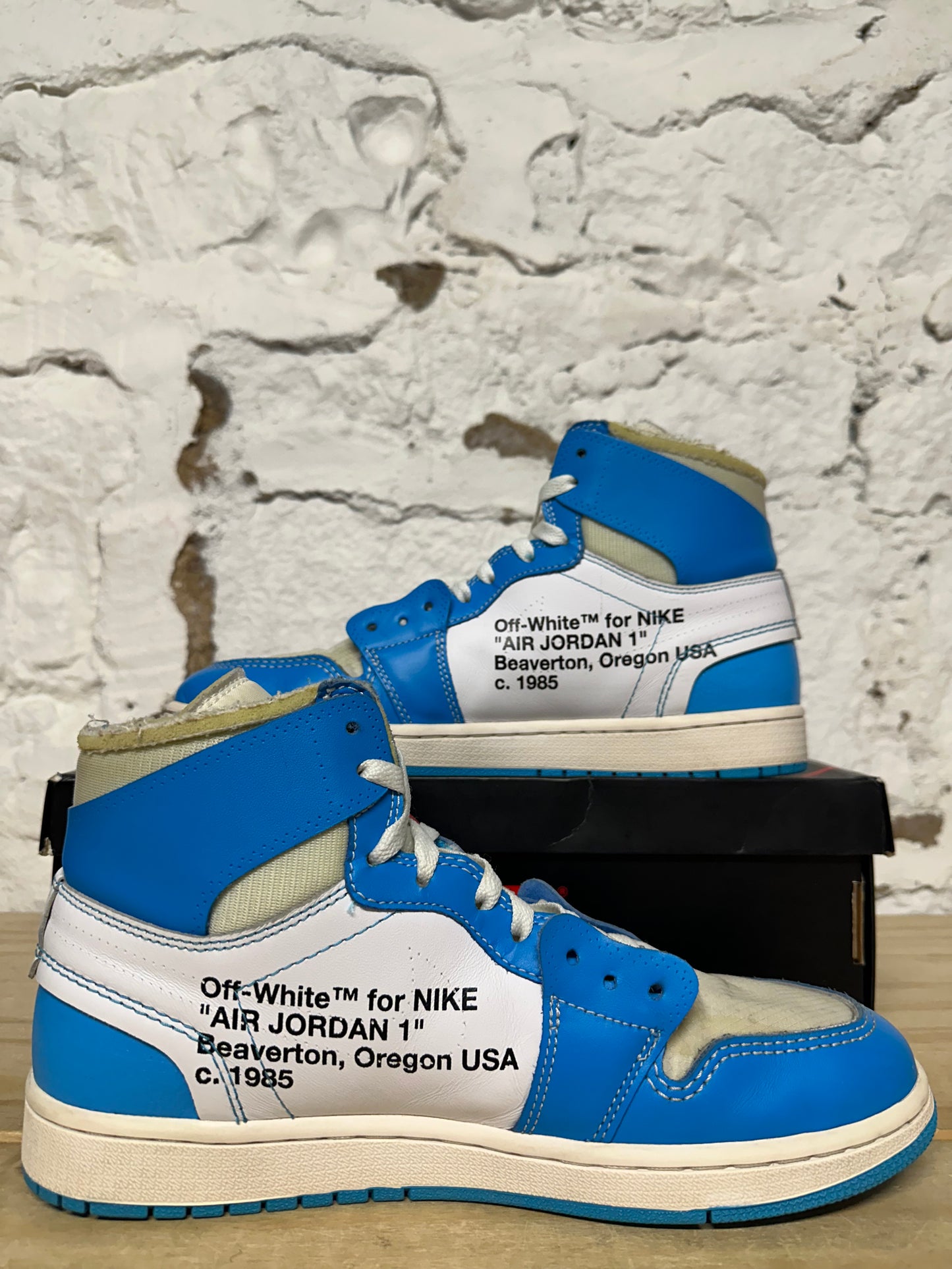 Air Jordan 1 High Off-White University Blue Sz 10