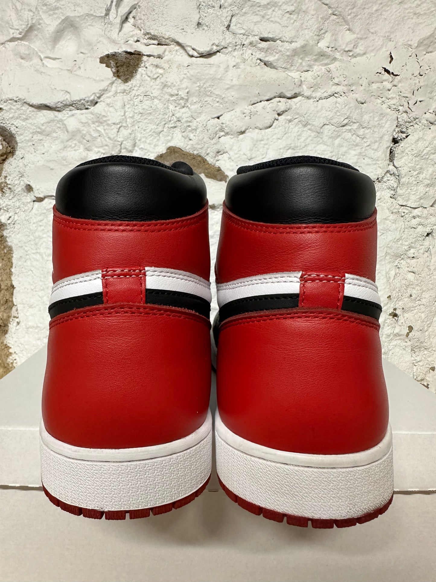 Air Jordan 1 High Black Toe Sz 14