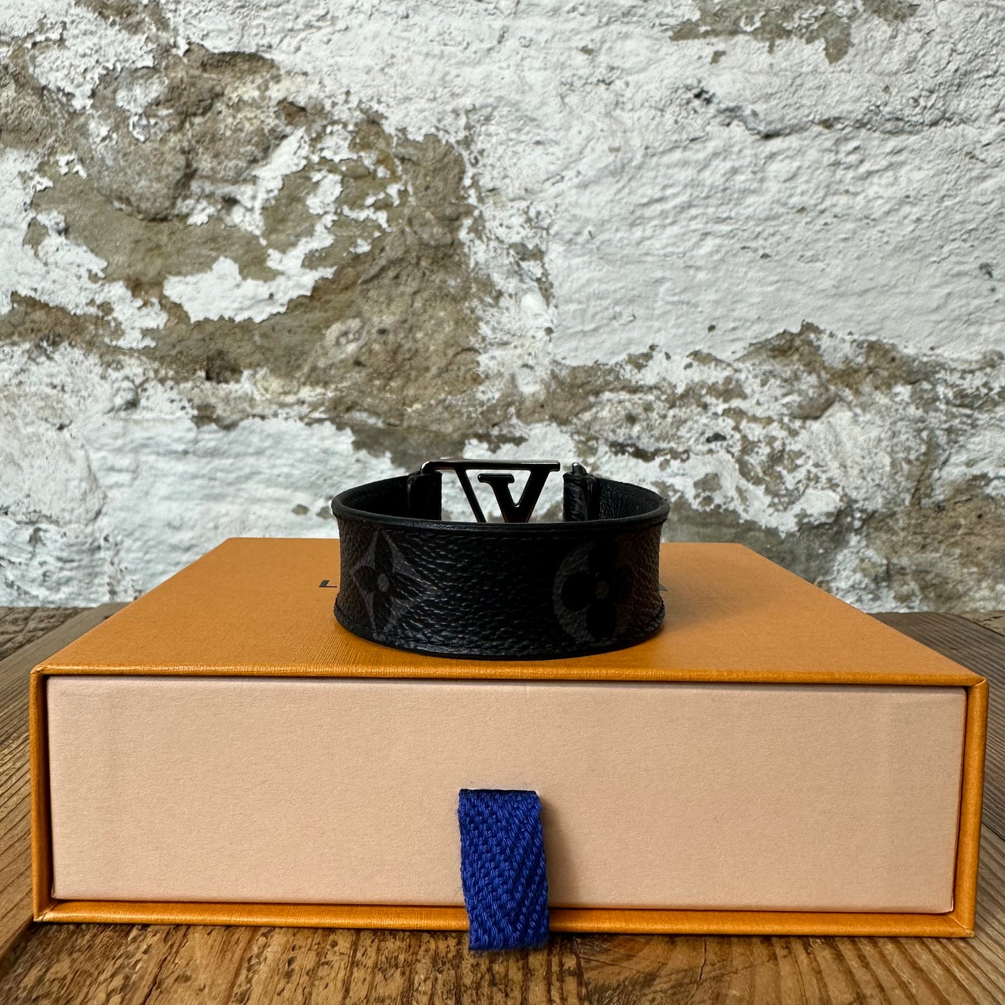 Louis Vuitton Graphite Hockenheim Bracelet Sz 21 W/ Box