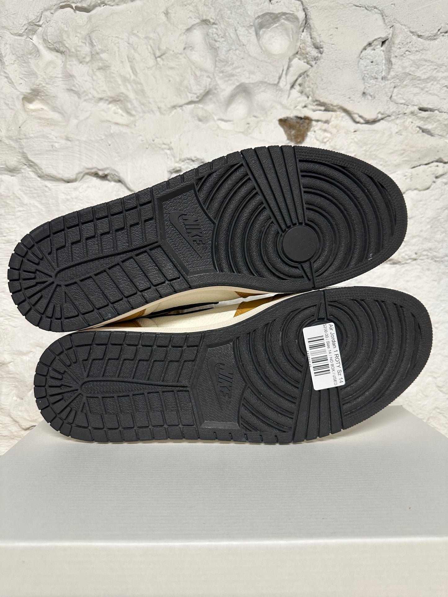 Air Jordan 1 High Rookie of the Year Sz 14