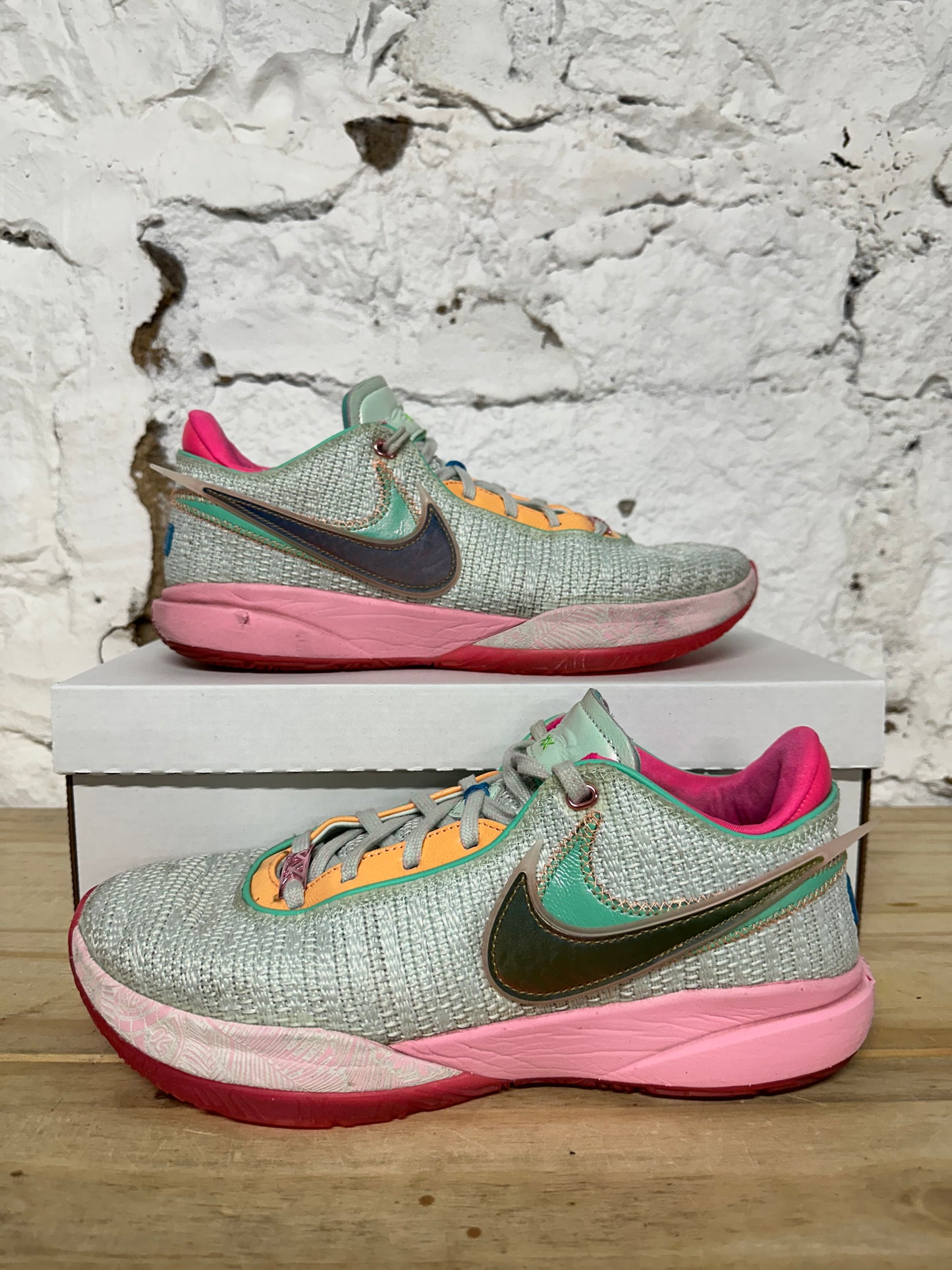 Nike LeBron 20 Time Machine Sz 10