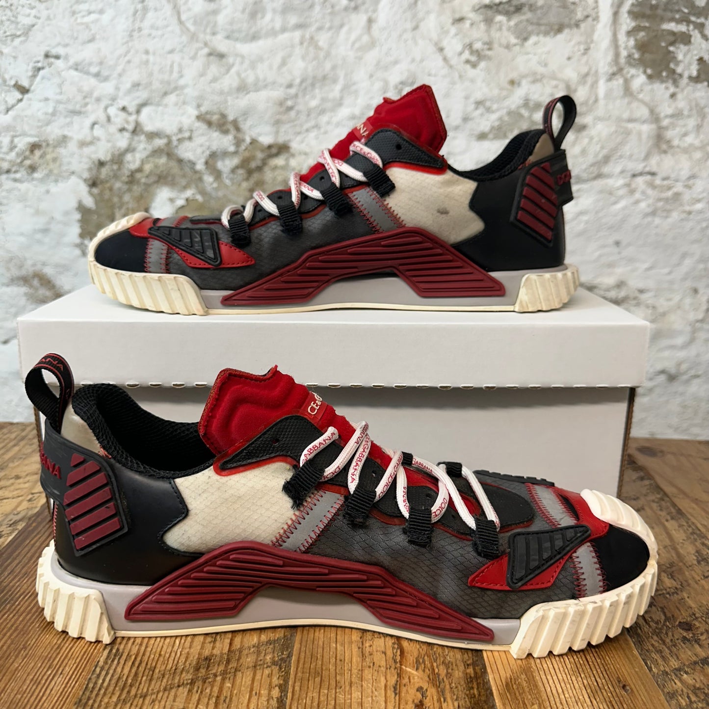 Dolce Gabbana NS1 Red White Black Sz 10 (43) No Box