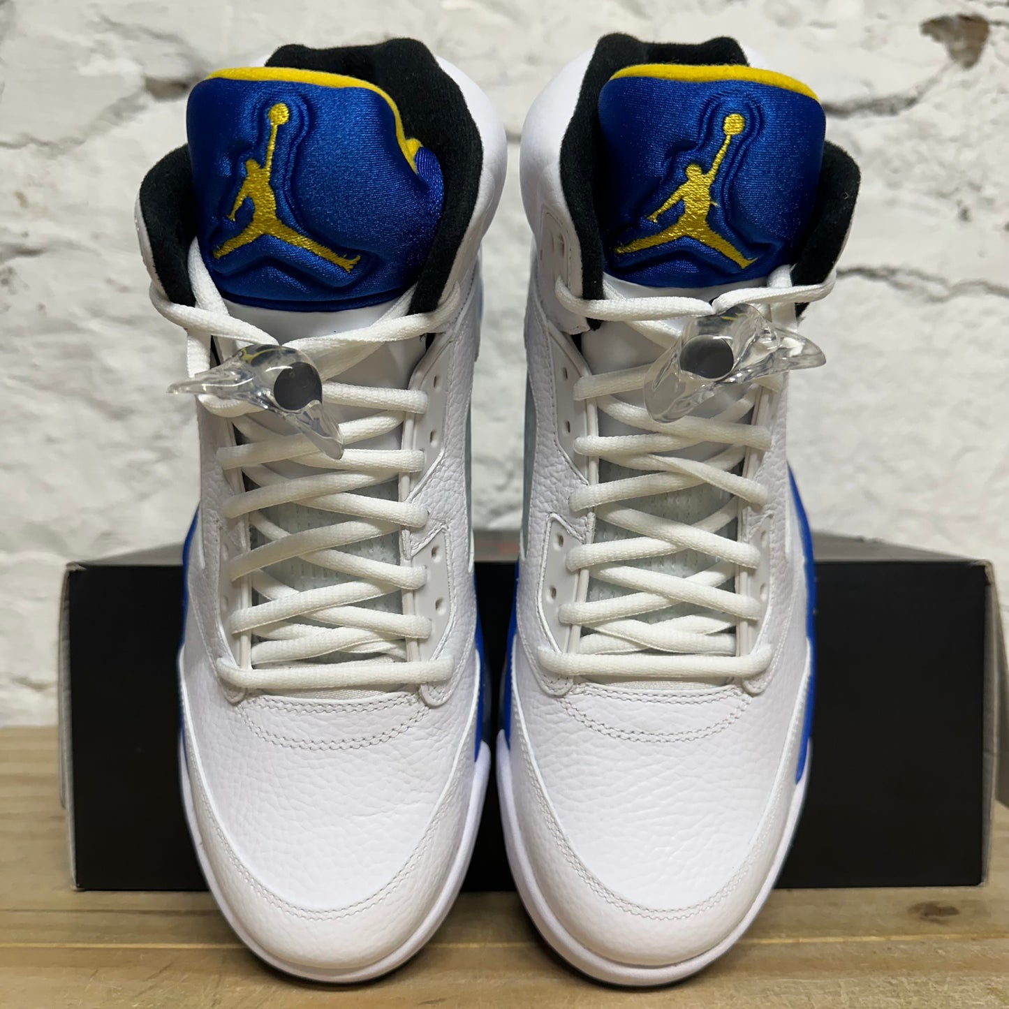 Air Jordan 5 Laney (2013) Sz 9.5 DS